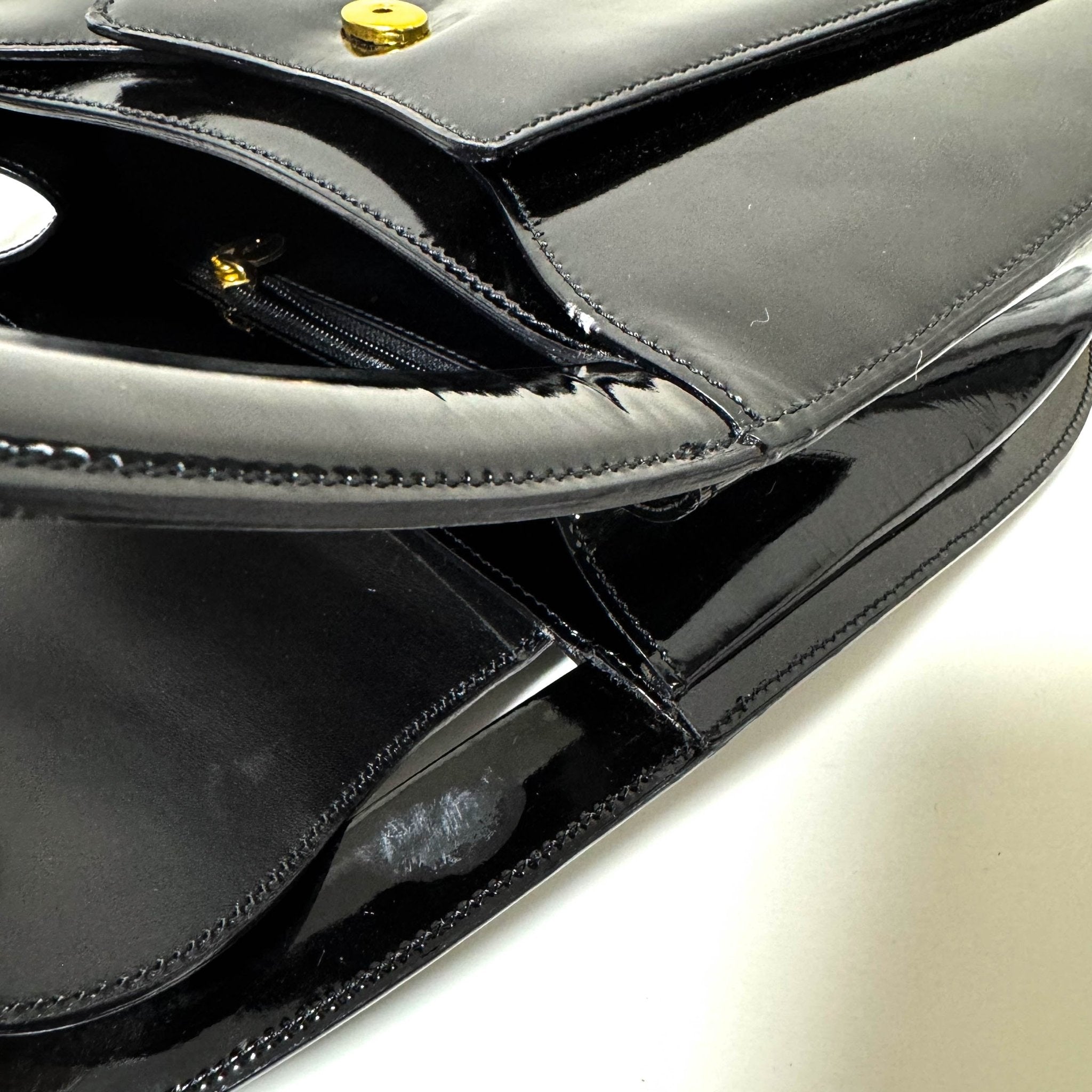 CARTIER Panthère de Cartier Black Patent Leather Top Handle Bag Gold Hardware, in , Sold by HIVE PRELOVED - Handle Bags, ,