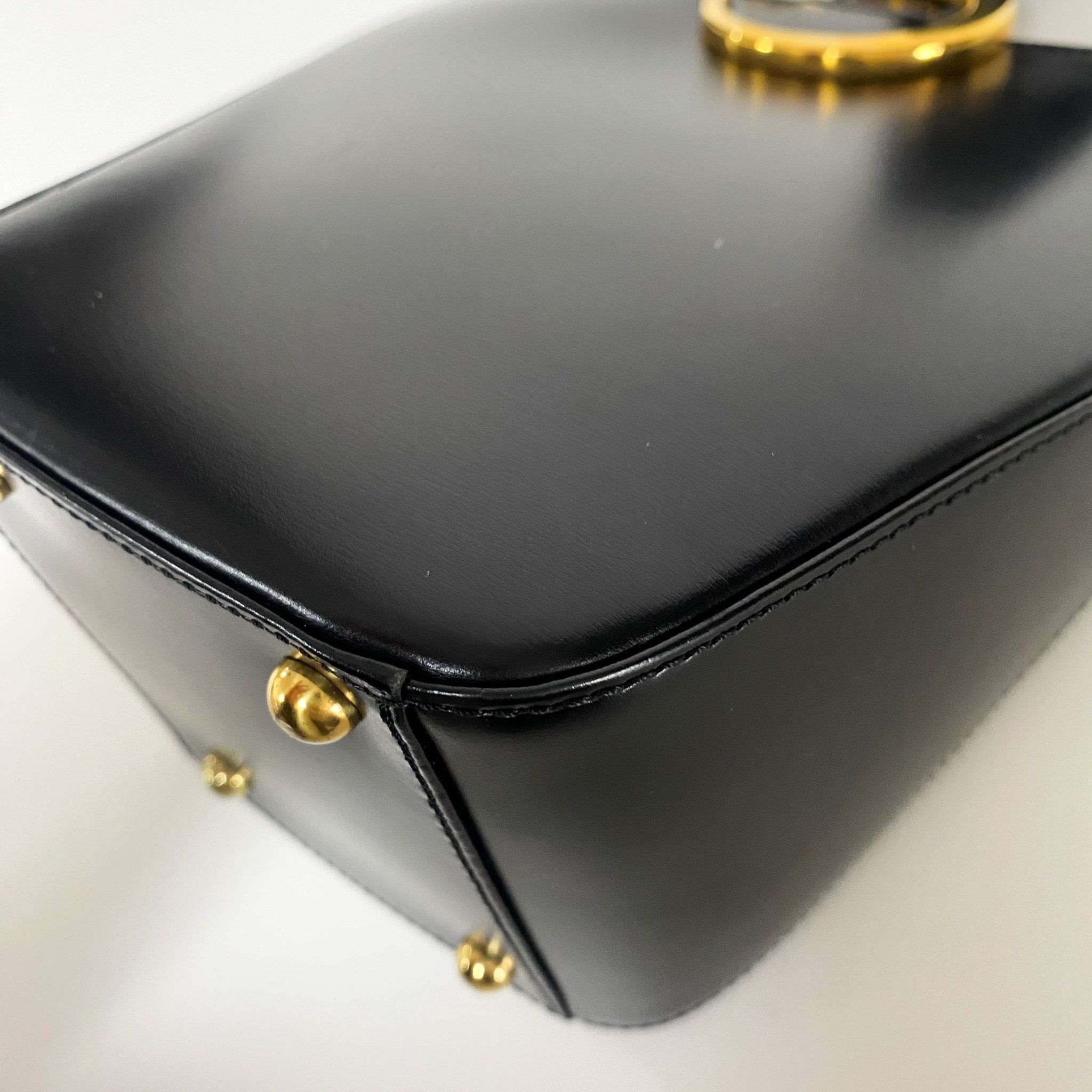 Cartier Panthère Leather Shoulder bag Black, in , Sold by HIVE PRELOVED - Shoulder Bags, ,