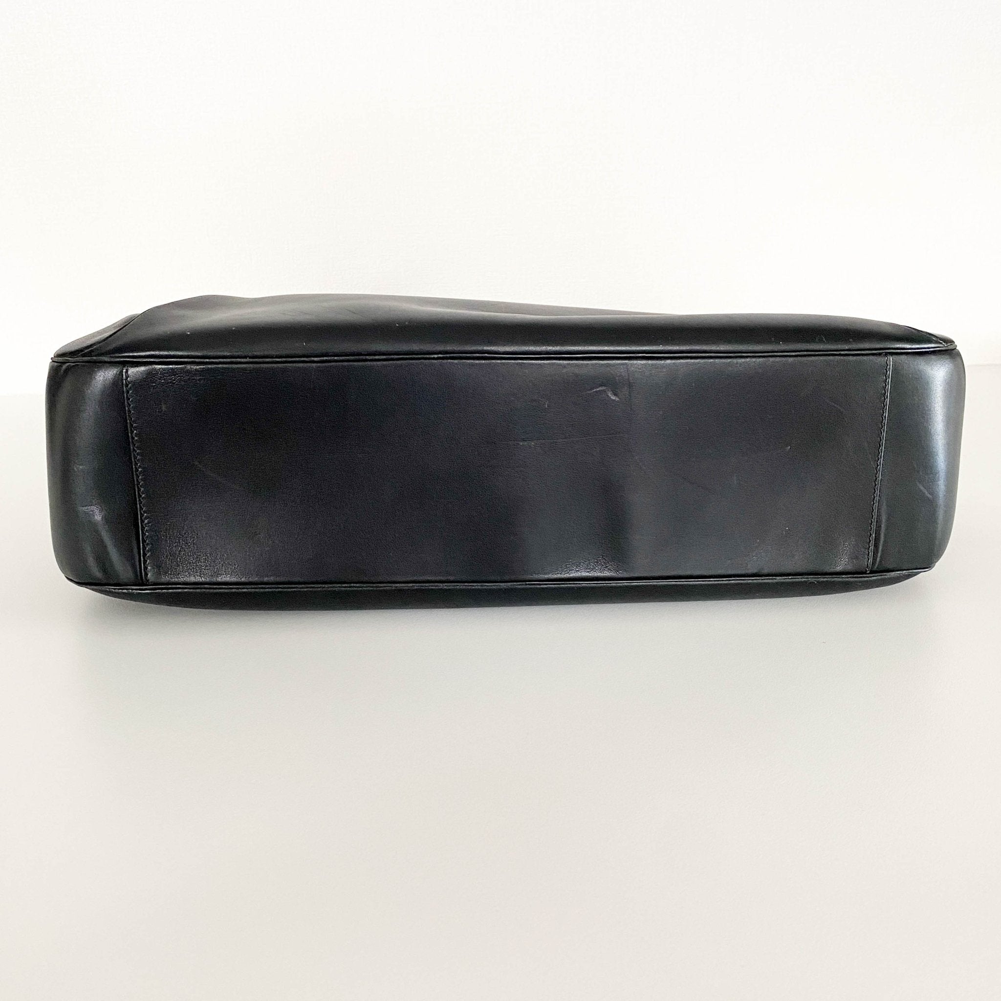 CARTIER Panthère Leather Shoulder bag Black, in , Sold by HIVE PRELOVED - Shoulder Bags, Totes,