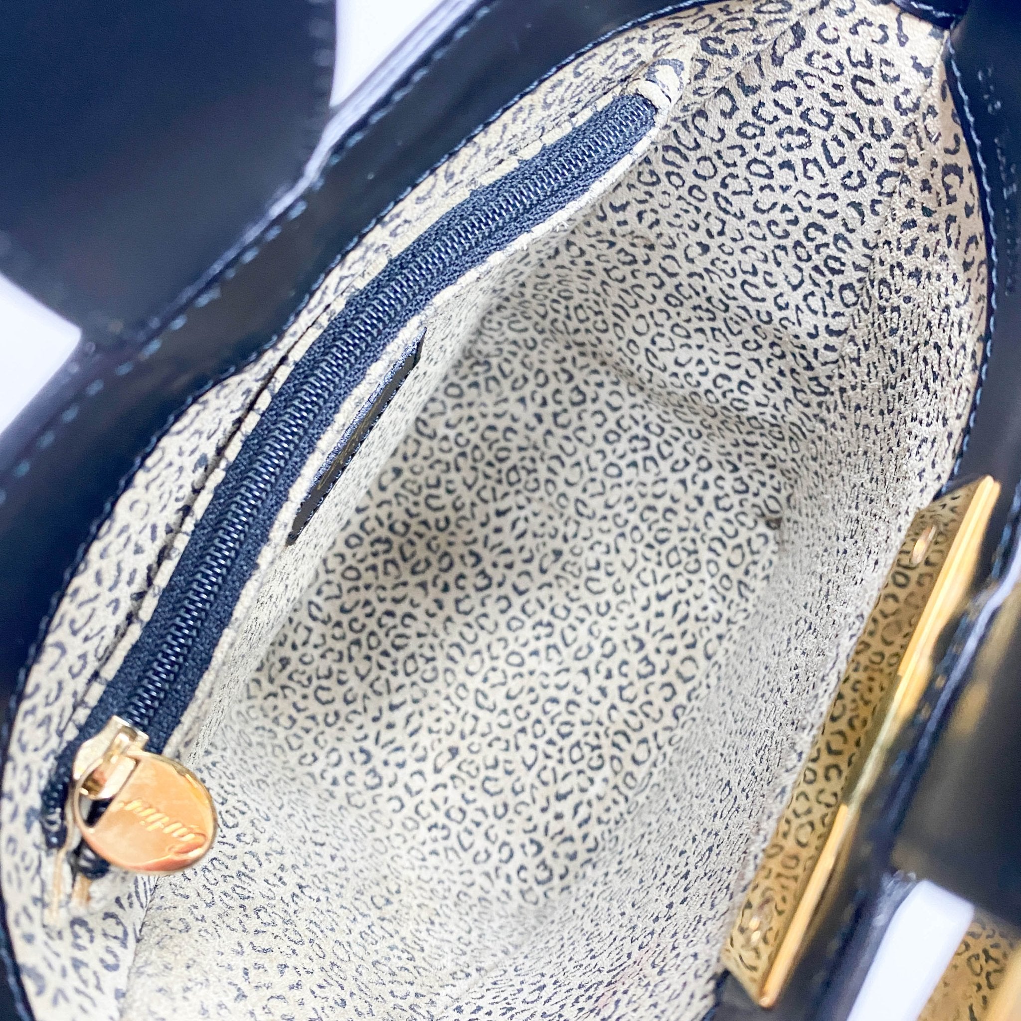 Cartier Panthère Leather Shoulder bag Black, in , Sold by HIVE PRELOVED - Shoulder Bags, ,