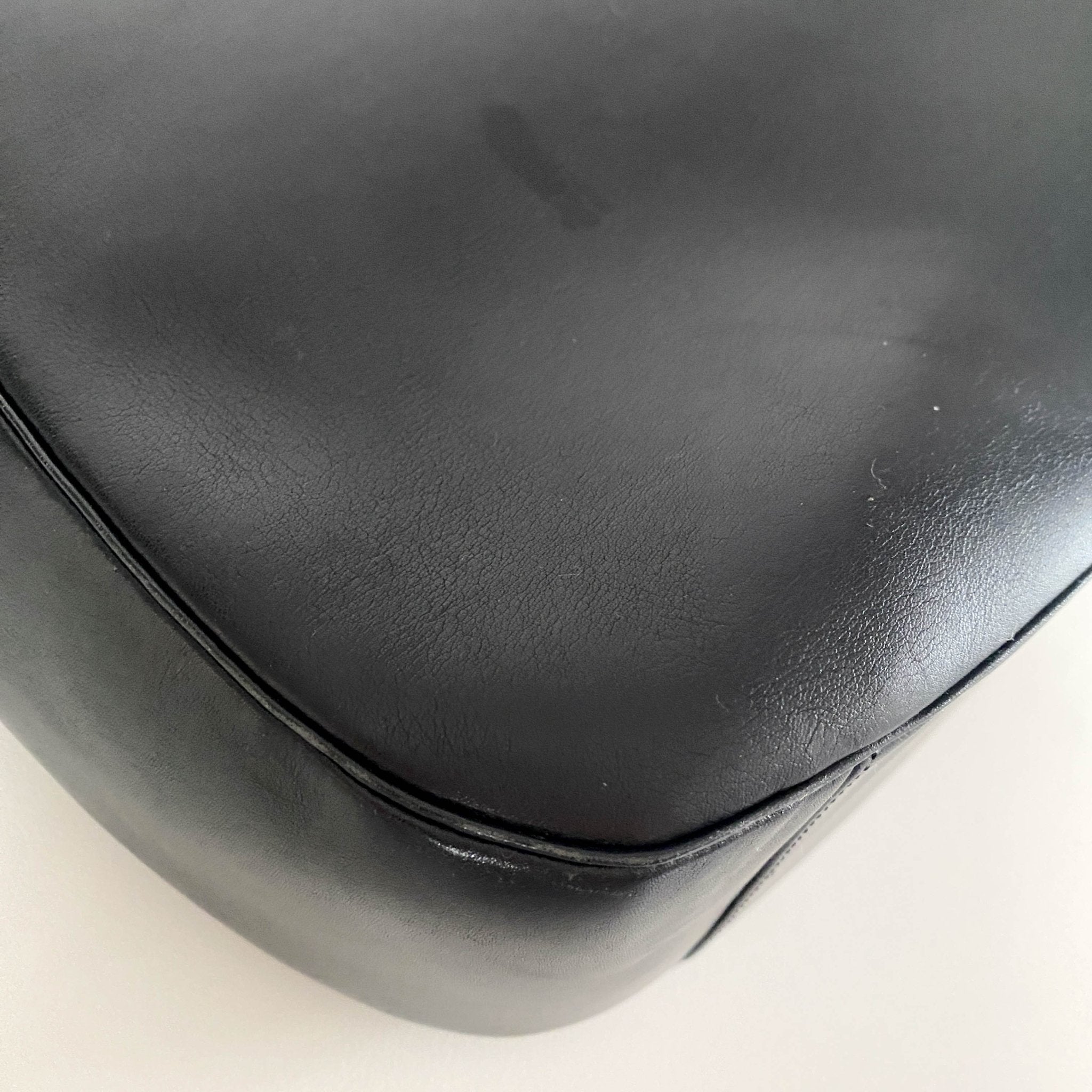 CARTIER Panthère Leather Shoulder bag Black, in , Sold by HIVE PRELOVED - Shoulder Bags, Totes,