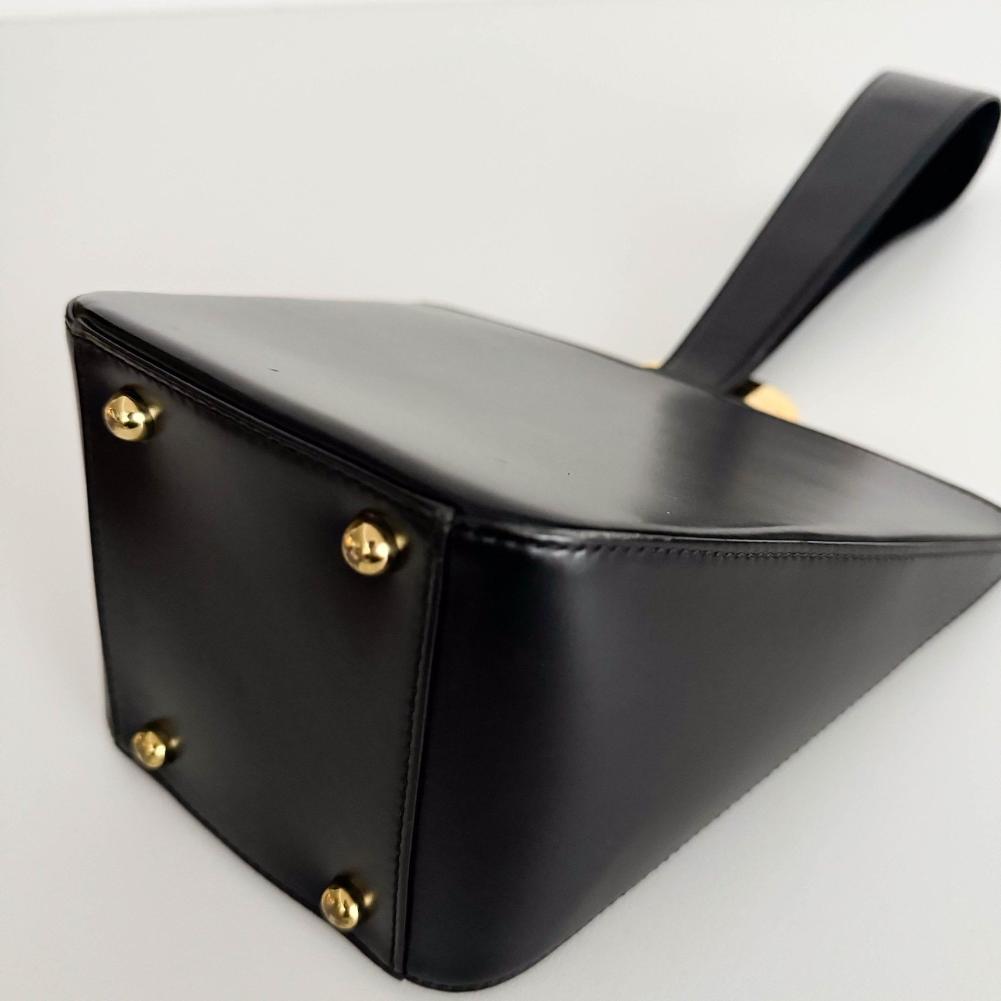 CARTIER Panthère Leather Top Handle bag Black Mini, in , Sold by HIVE PRELOVED - Handle Bags, ,