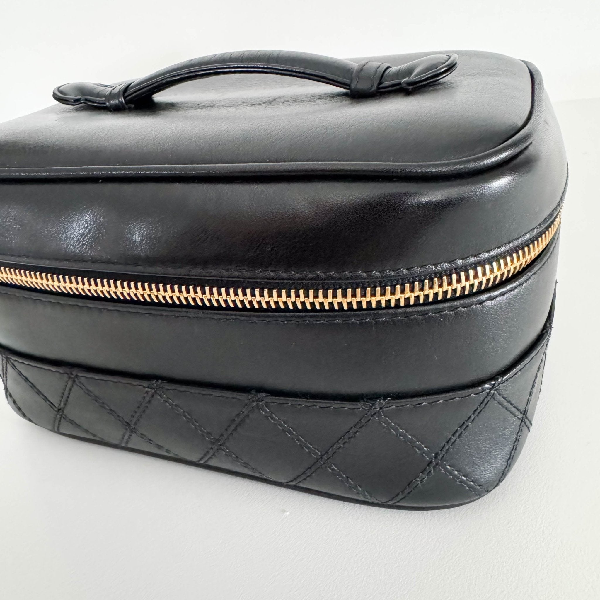 CHANEL Bicolore Vanity Cosmetic Case Black, in , Sold by HIVE PRELOVED - Handle Bags, ,