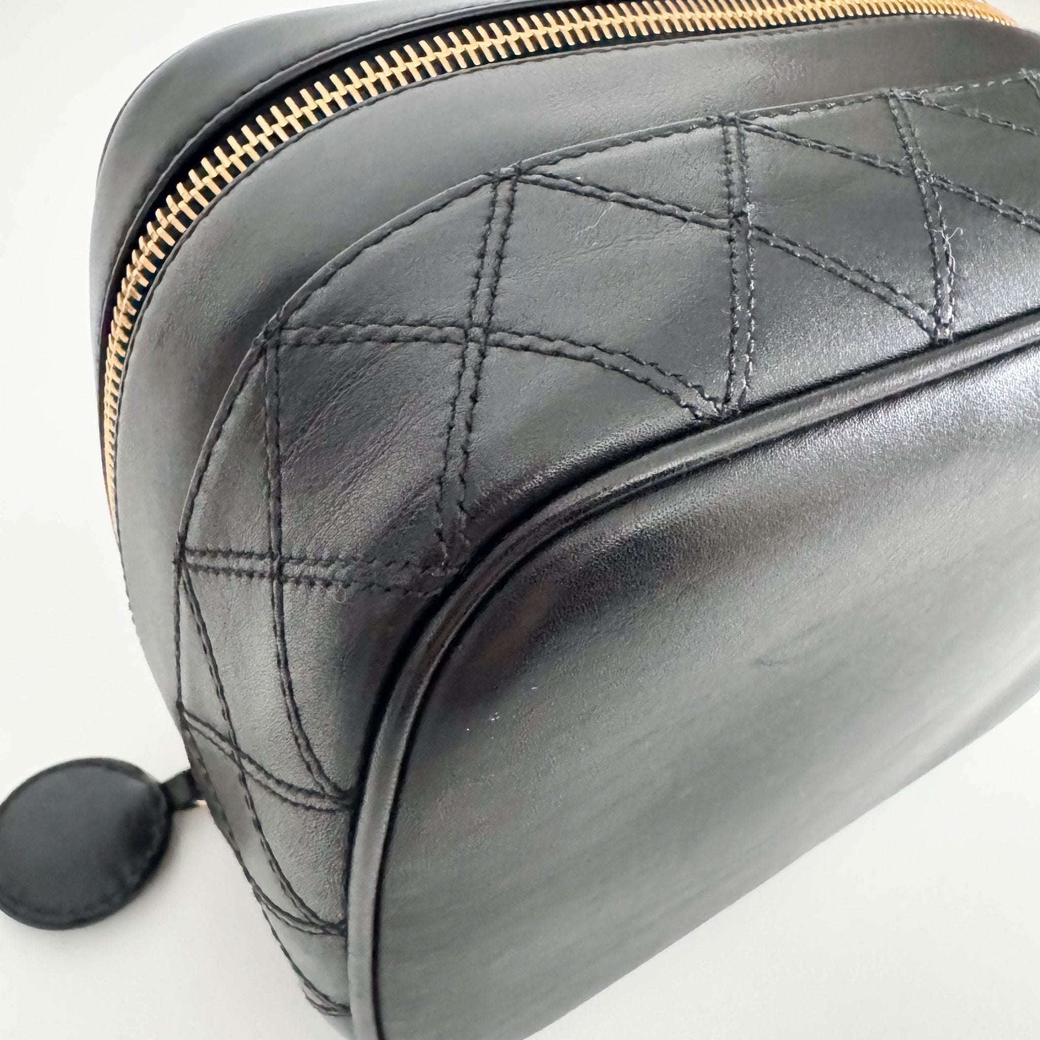 CHANEL Bicolore Vanity Cosmetic Case Black, in , Sold by HIVE PRELOVED - Handle Bags, ,