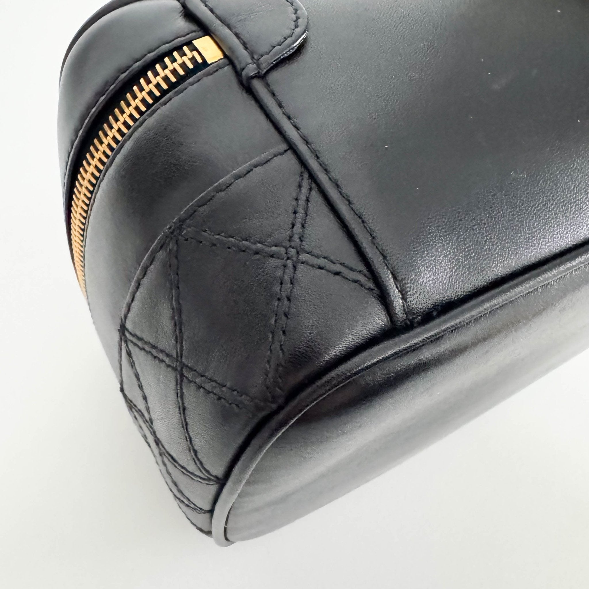 CHANEL Bicolore Vanity Cosmetic Case Black, in , Sold by HIVE PRELOVED - Handle Bags, ,