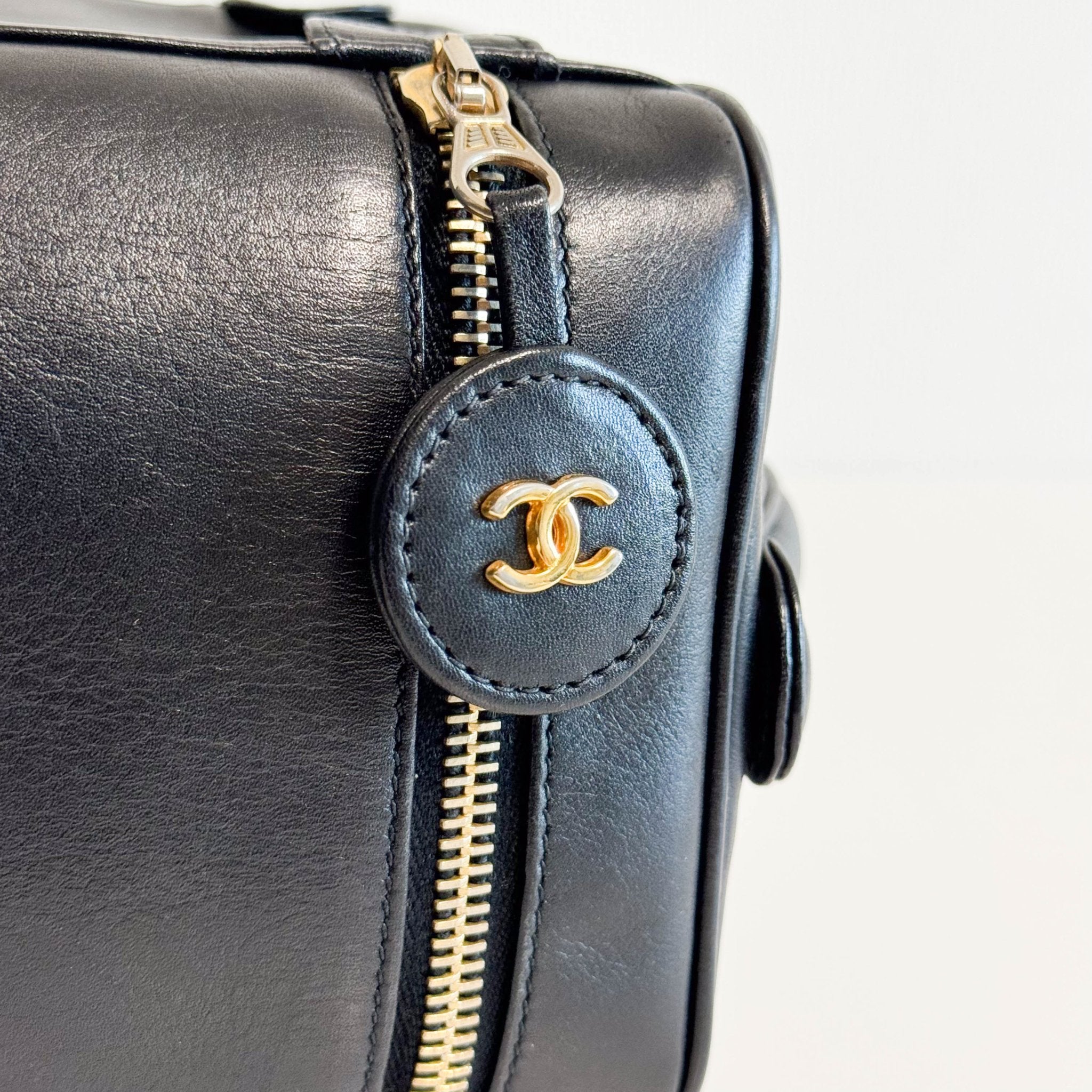 CHANEL Bicolore Vanity Cosmetic Case Black, in , Sold by HIVE PRELOVED - Handle Bags, ,