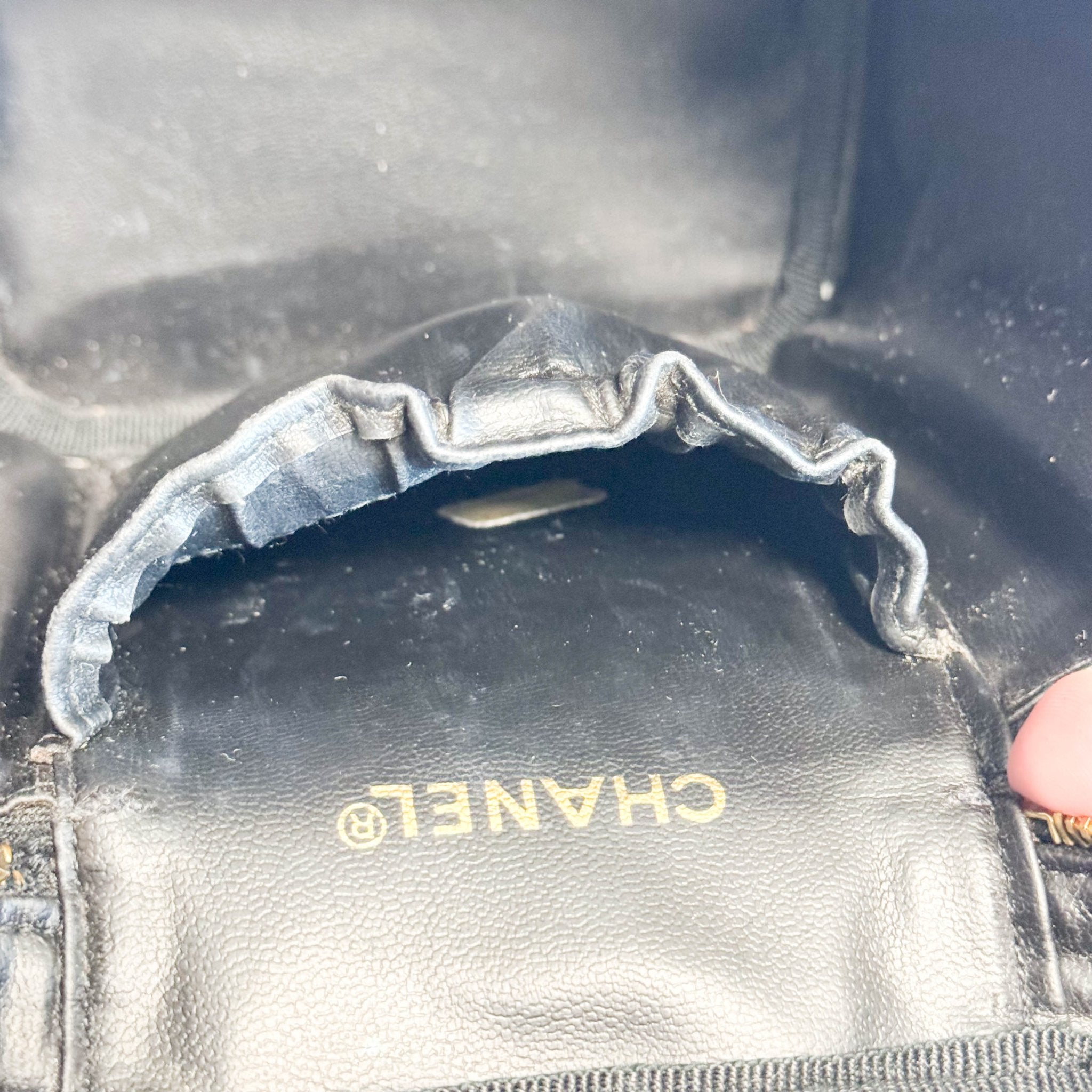 CHANEL Bicolore Vanity Cosmetic Case Black, in , Sold by HIVE PRELOVED - Handle Bags, ,