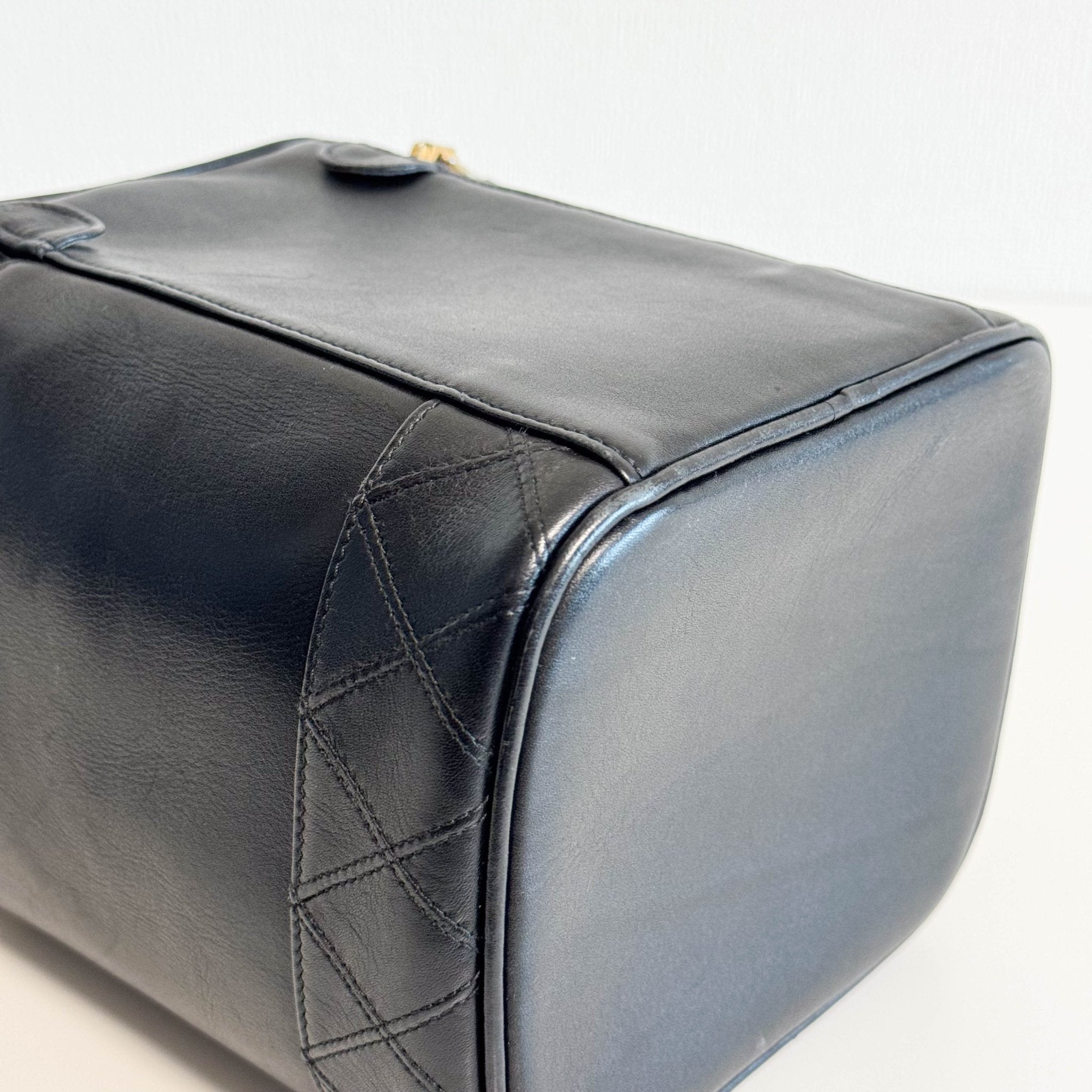 CHANEL Bicolore Vanity Cosmetic Case Black, in , Sold by HIVE PRELOVED - Handle Bags, ,