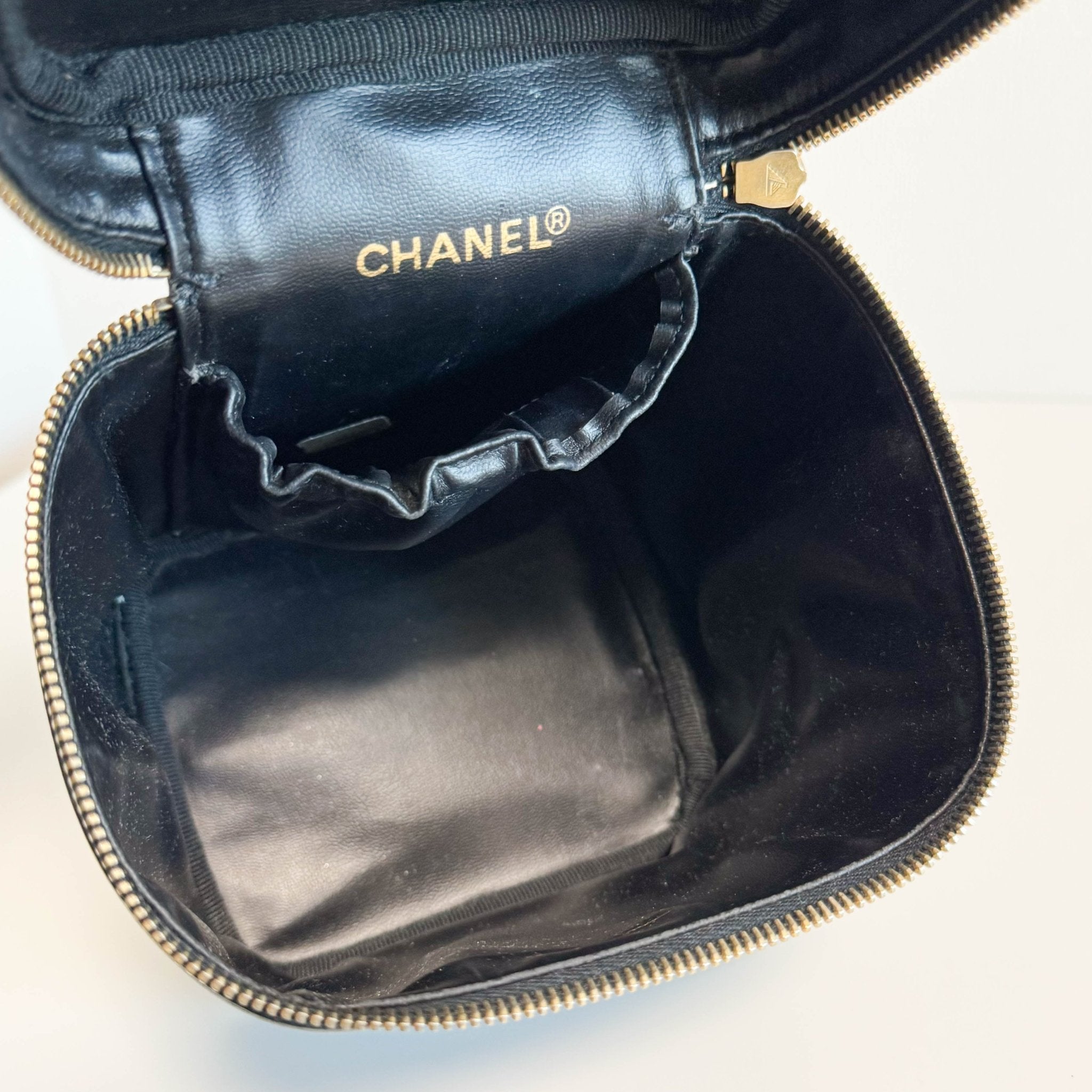 CHANEL Bicolore Vanity Cosmetic Case Black, in , Sold by HIVE PRELOVED - Handle Bags, ,