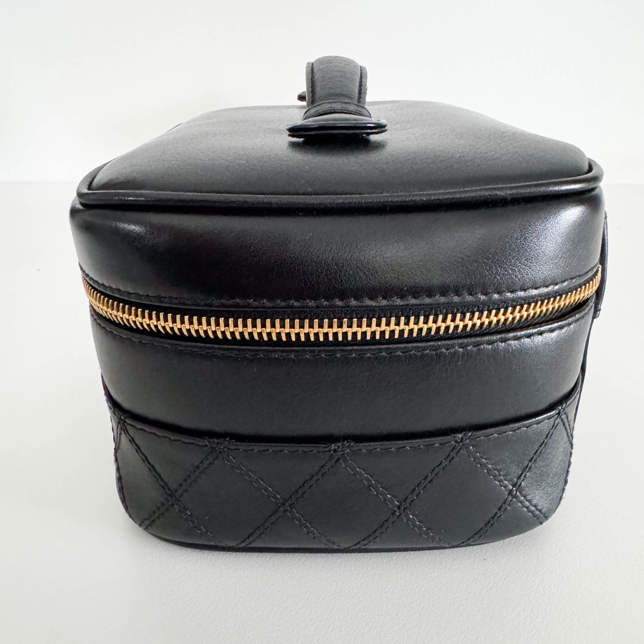 CHANEL Bicolore Vanity Cosmetic Case Black, in , Sold by HIVE PRELOVED - Handle Bags, ,