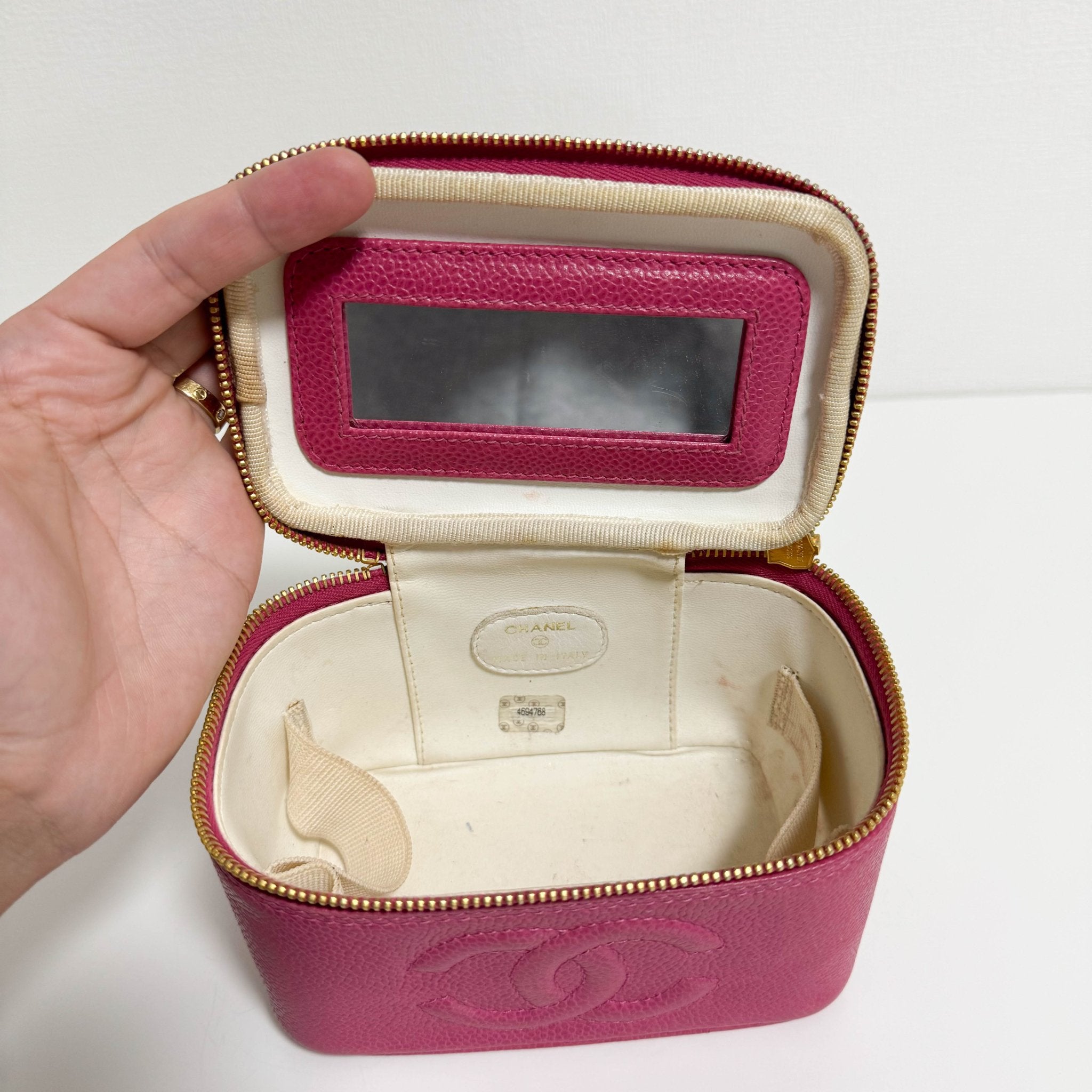 CHANEL Caviar Skin Mini Vanity Case Pink, in , Sold by HIVE PRELOVED - Handle Bags, ,