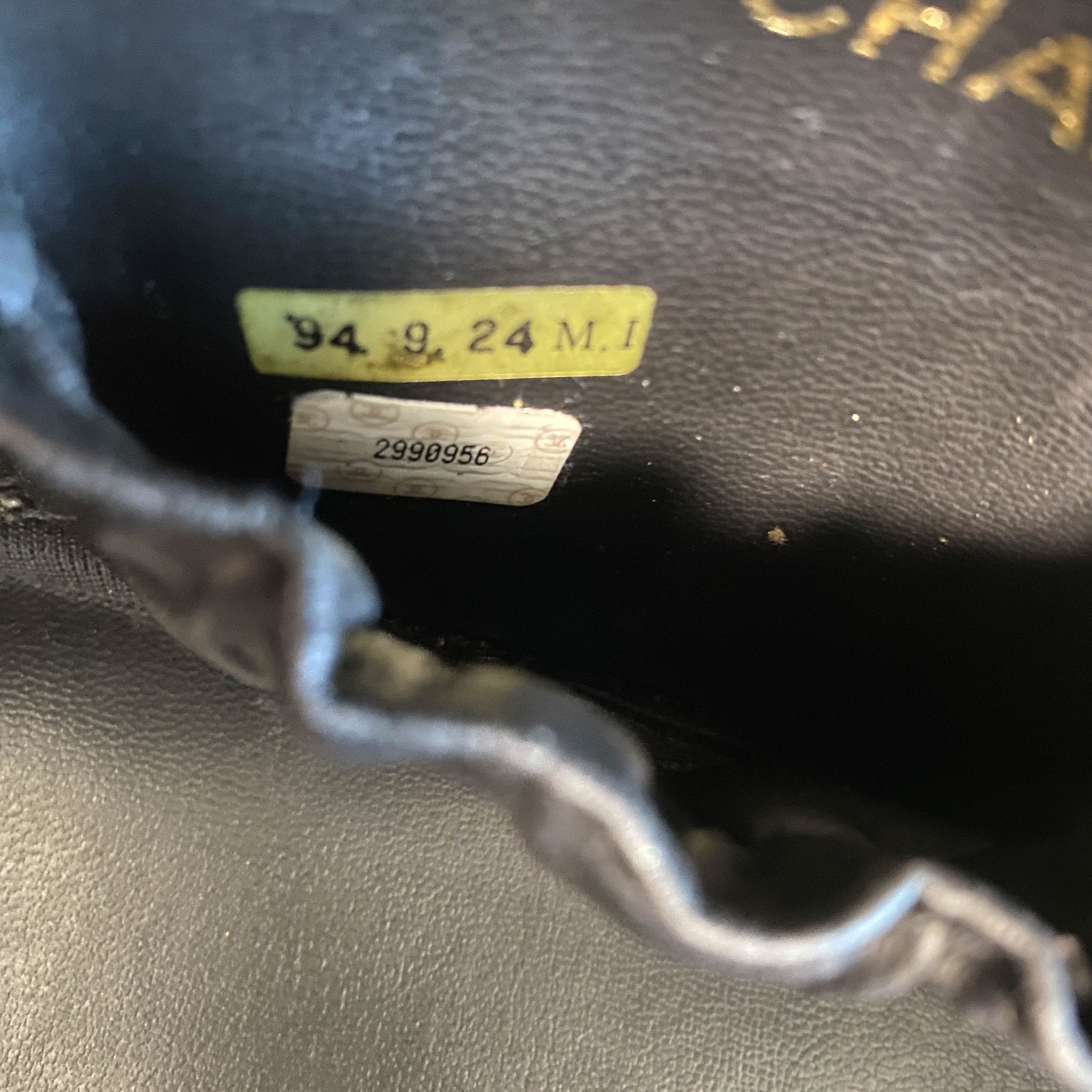 CHANEL CC Logo Vanity Case Aubergine Leather, in , Sold by HIVE PRELOVED - Handle Bags, ,