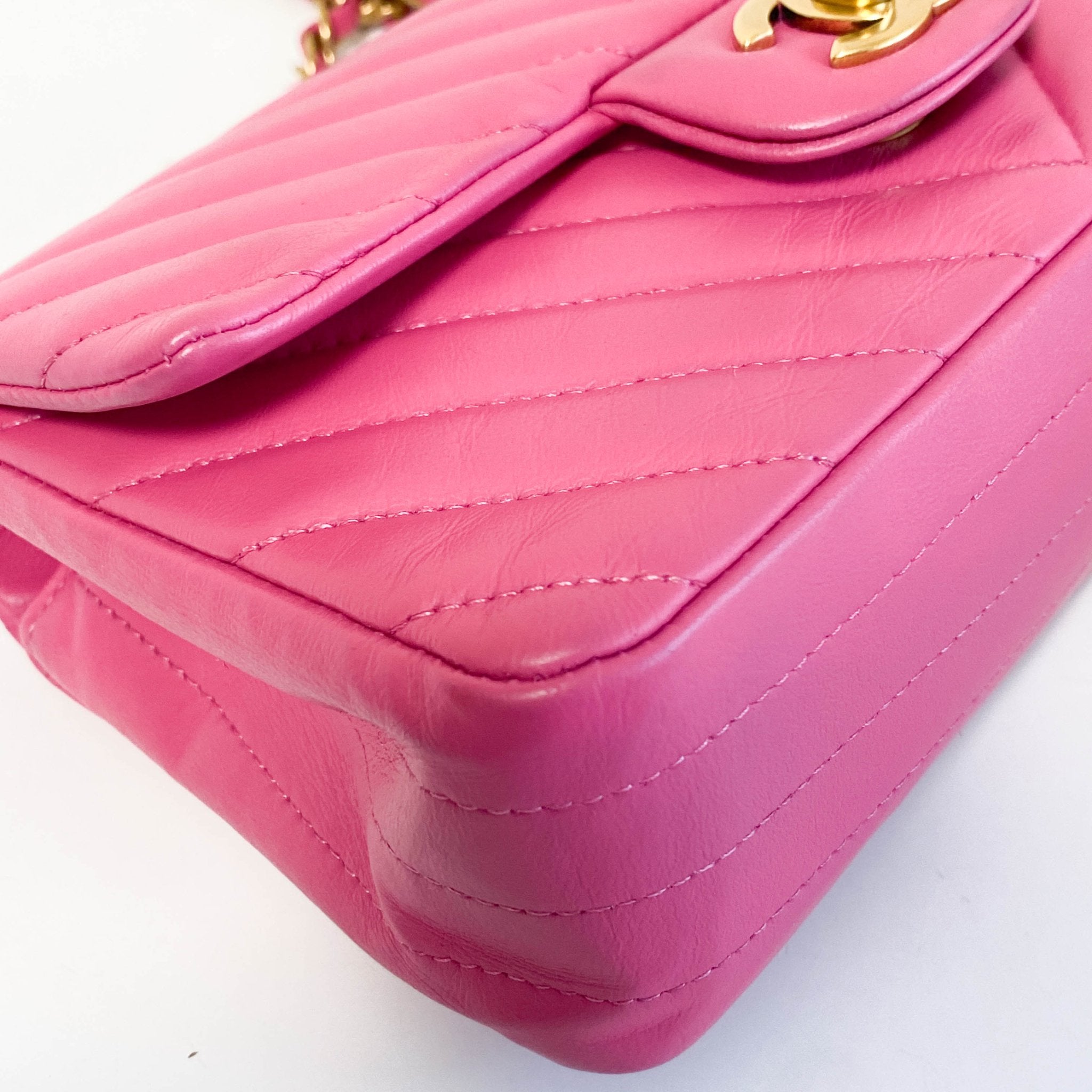 CHANEL Chevron CC V Stitched Single Flap Lambskin Chain Shoulder Bag Pink Gold Hardware in Sold by HIVE PRELOVED Shoulder Bag