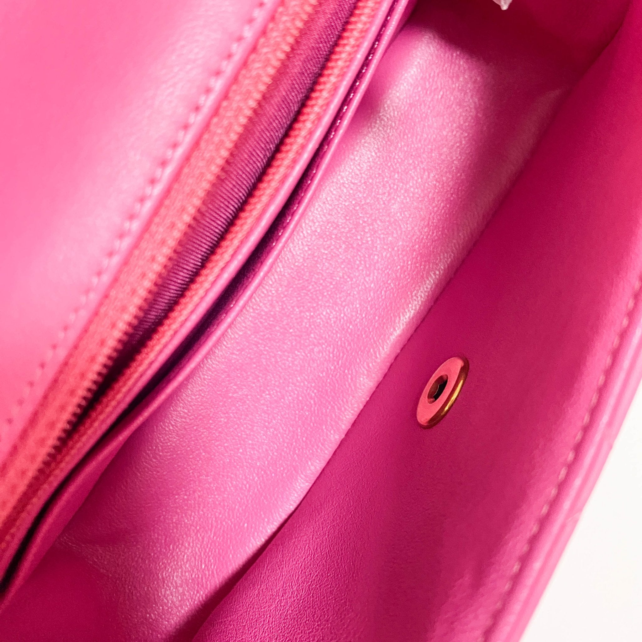 CHANEL Chevron CC V Stitched Single Flap Lambskin Chain Shoulder Bag Pink Gold Hardware in Sold by HIVE PRELOVED-Crossbodybag