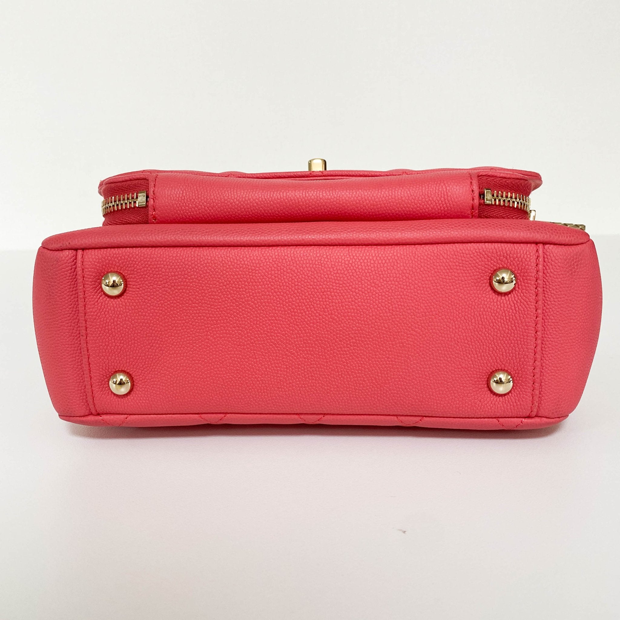 CHANEL Coco Business Affinity Caviar Leather Quilted Crossbody Bag Salmon Pink, in , Sold by HIVE PRELOVED - Crossbody bags, Handle Bags,