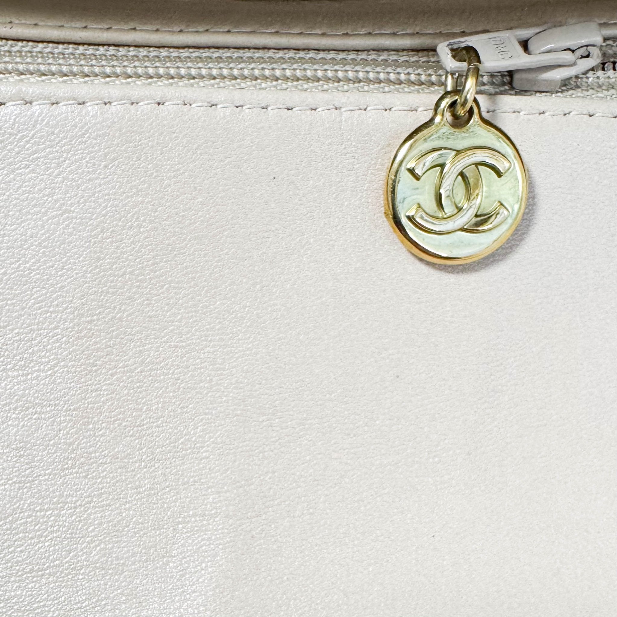 CHANEL Diana Single Flap Beige Lambskin Leather Gold Harware Bag, in , Sold by HIVE PRELOVED - Crossbody bags, ,