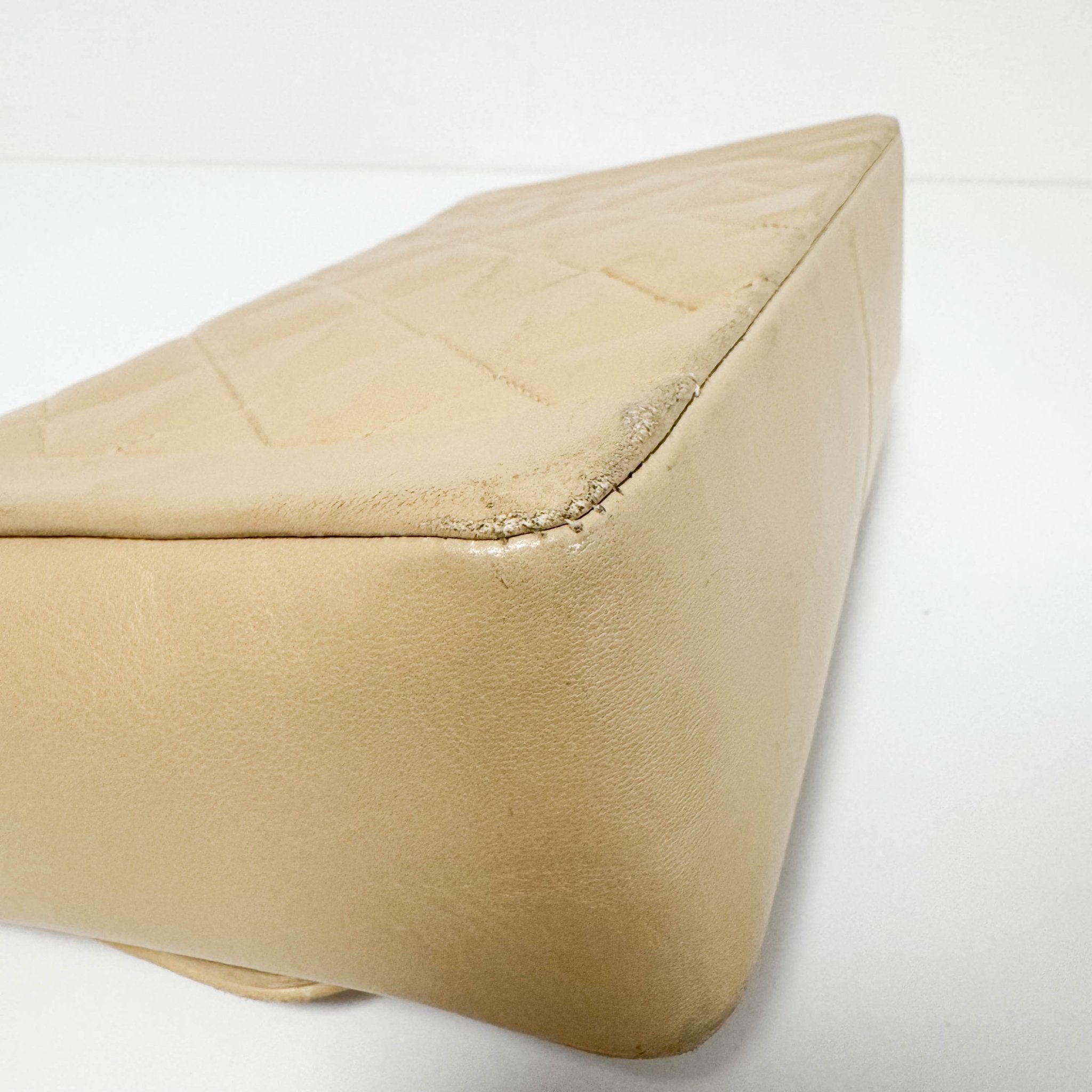 CHANEL Diana Single Flap Beige Lambskin Leather Gold Harware Bag, in , Sold by HIVE PRELOVED - Crossbody bags, ,