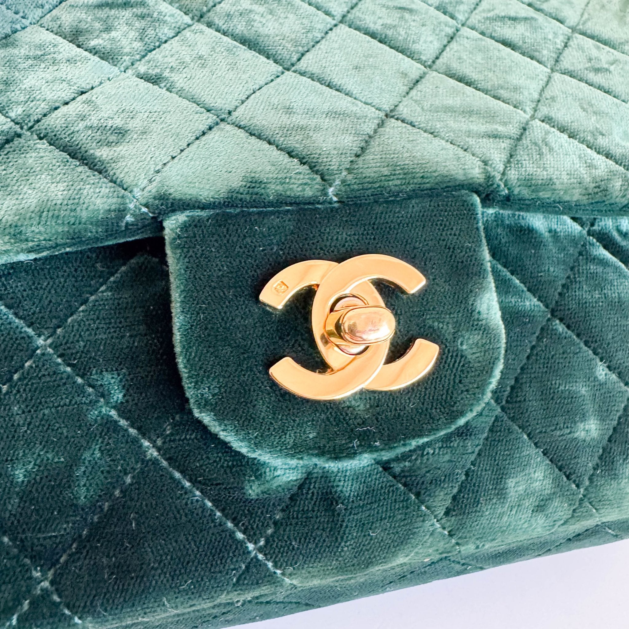 CHANEL Timeless Classic Flap 25 Green Velvet Chain Shoulder Bag, in , Sold by HIVE PRELOVED - Shoulder Bags, ,