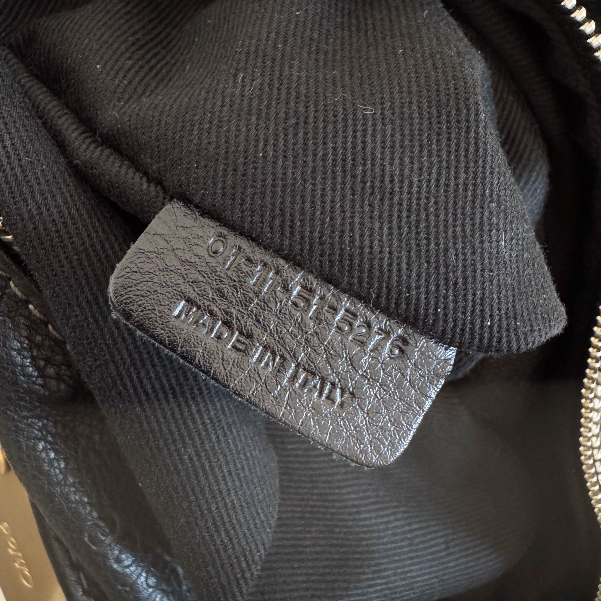 CHLOÉ Paddington Black leather Handbag Front Pocket, in , Sold by HIVE PRELOVED - Shoulder Bags, ,