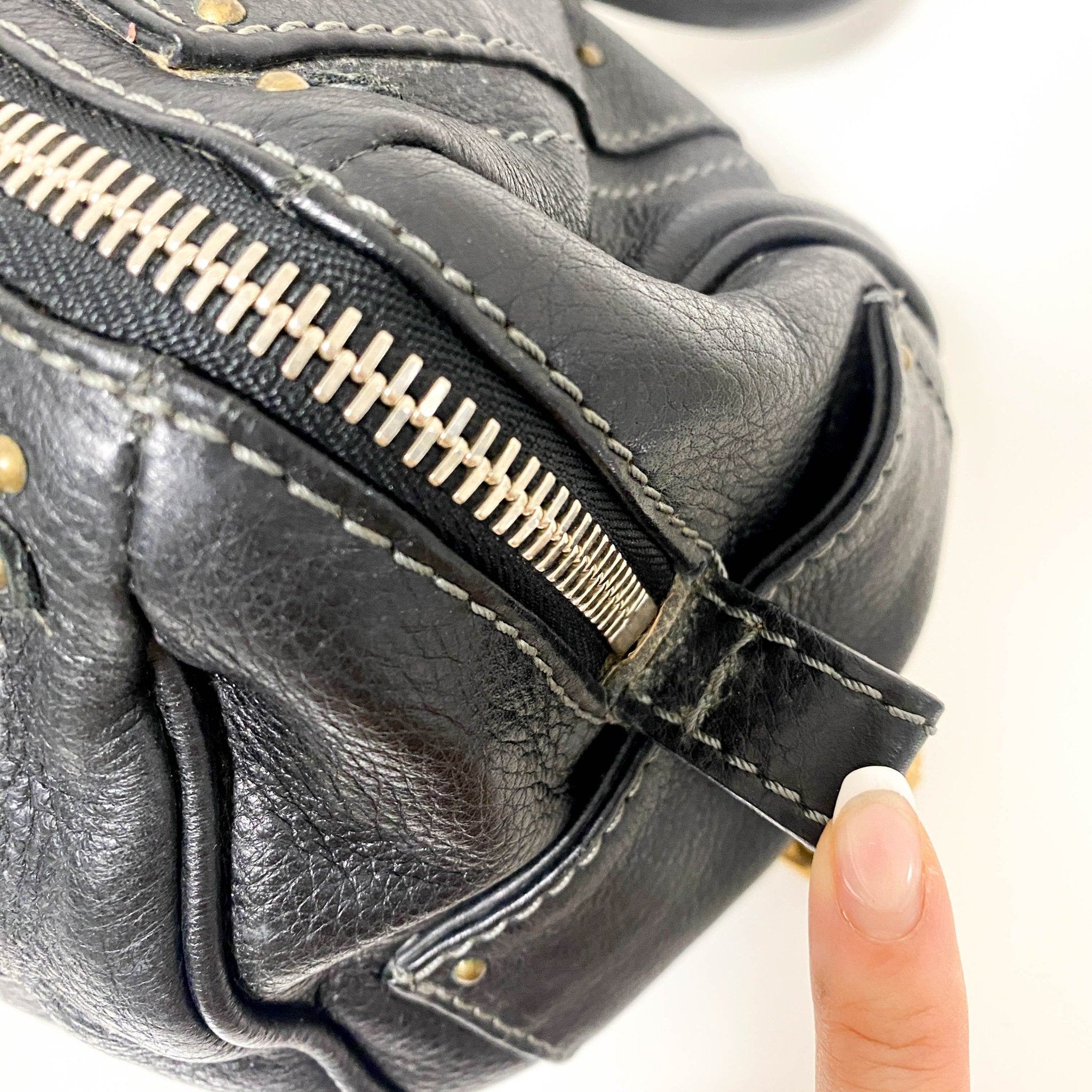 CHLOÉ Paddington Black leather Handbag, in , Sold by HIVE PRELOVED - Handle Bags, Shoulder Bags,