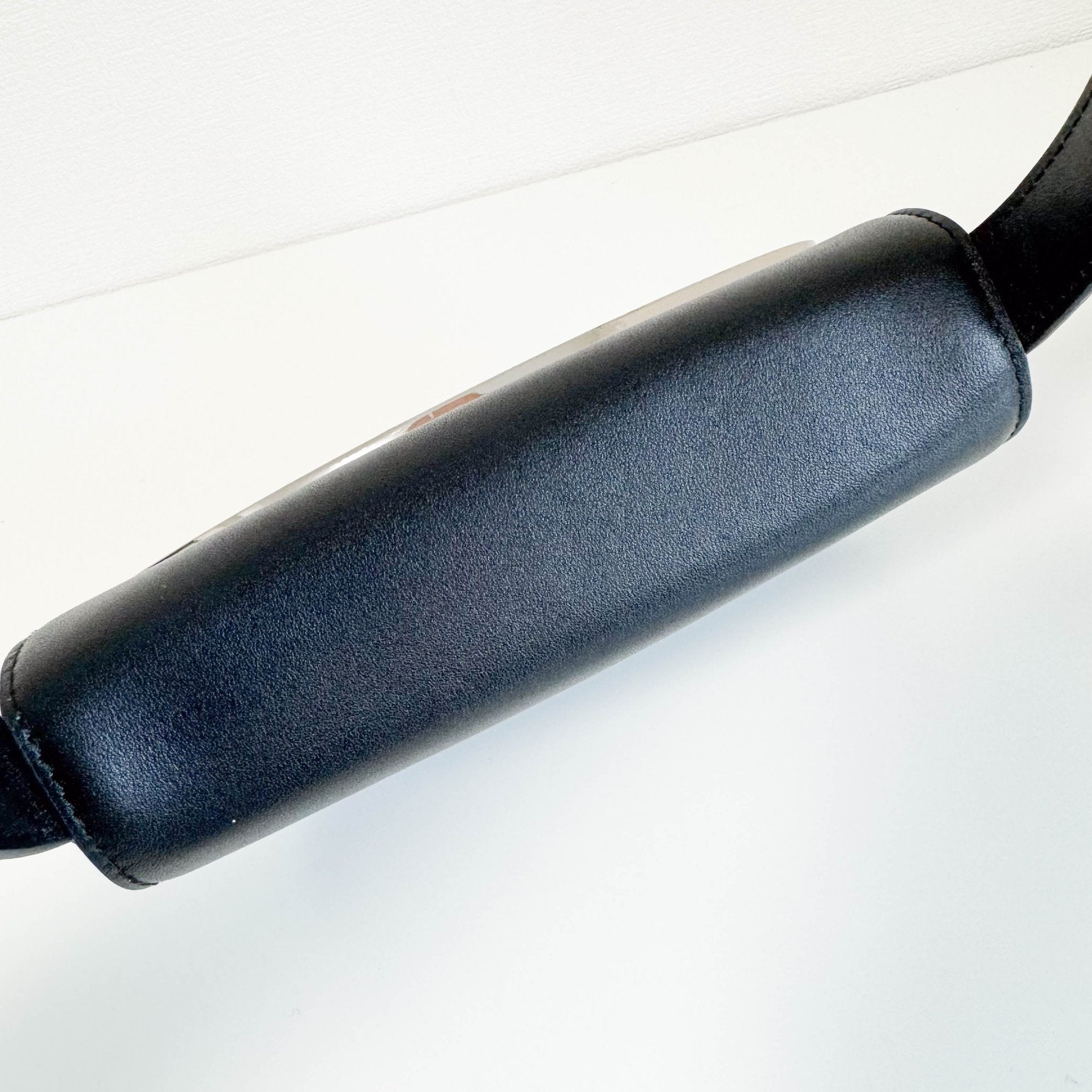 DIESEL 1DR Black Calf Skin Leather Shoulder Crossbody bag, in , Sold by HIVE PRELOVED - Crossbody bags, Shoulder Bags,