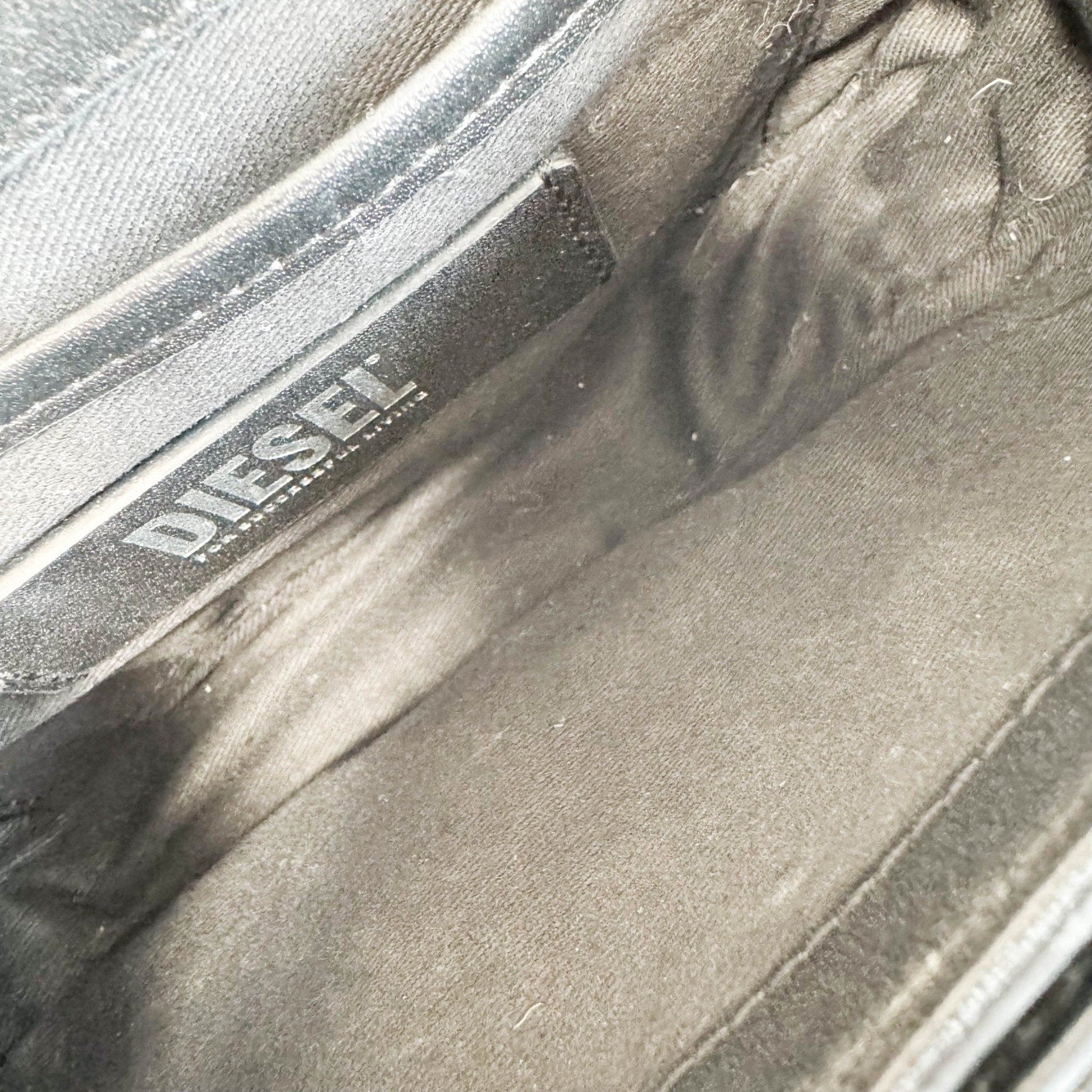 DIESEL 1DR Black Calf Skin Leather Shoulder Crossbody bag, in , Sold by HIVE PRELOVED - Crossbody bags, Shoulder Bags,