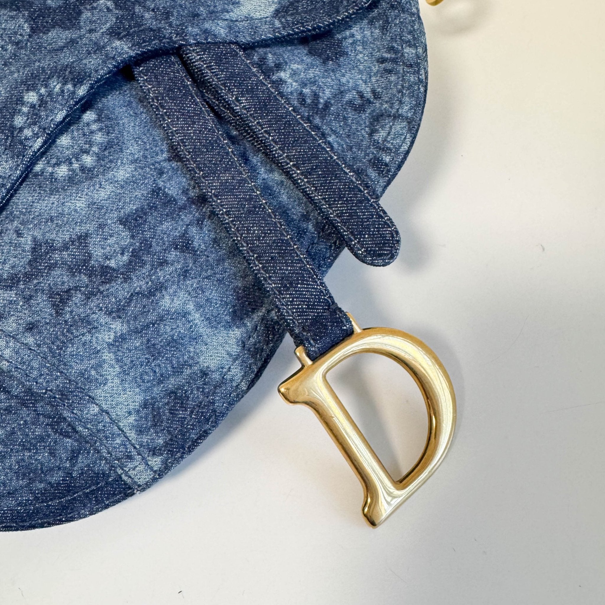 DIOR Saddle Borsa Da Sella in Senim Stampato Dior Blue Tie - Dye, in , Sold by HIVE PRELOVED - Shoulder Bags, ,