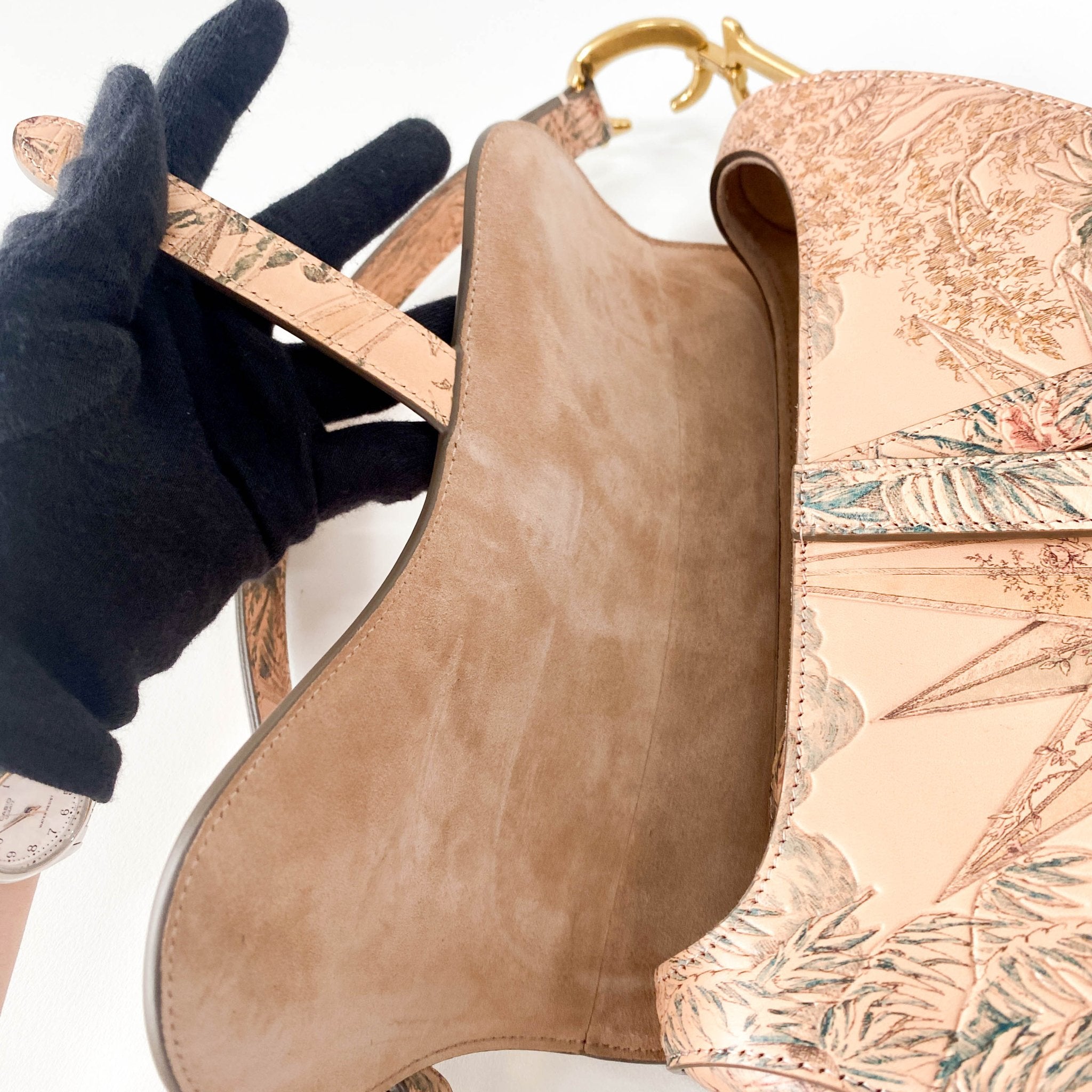 DIOR Saddle Sun Motif Engraving in Beige Leather Shoulder Bag, in , Sold by HIVE PRELOVED - Shoulder Bags, ,