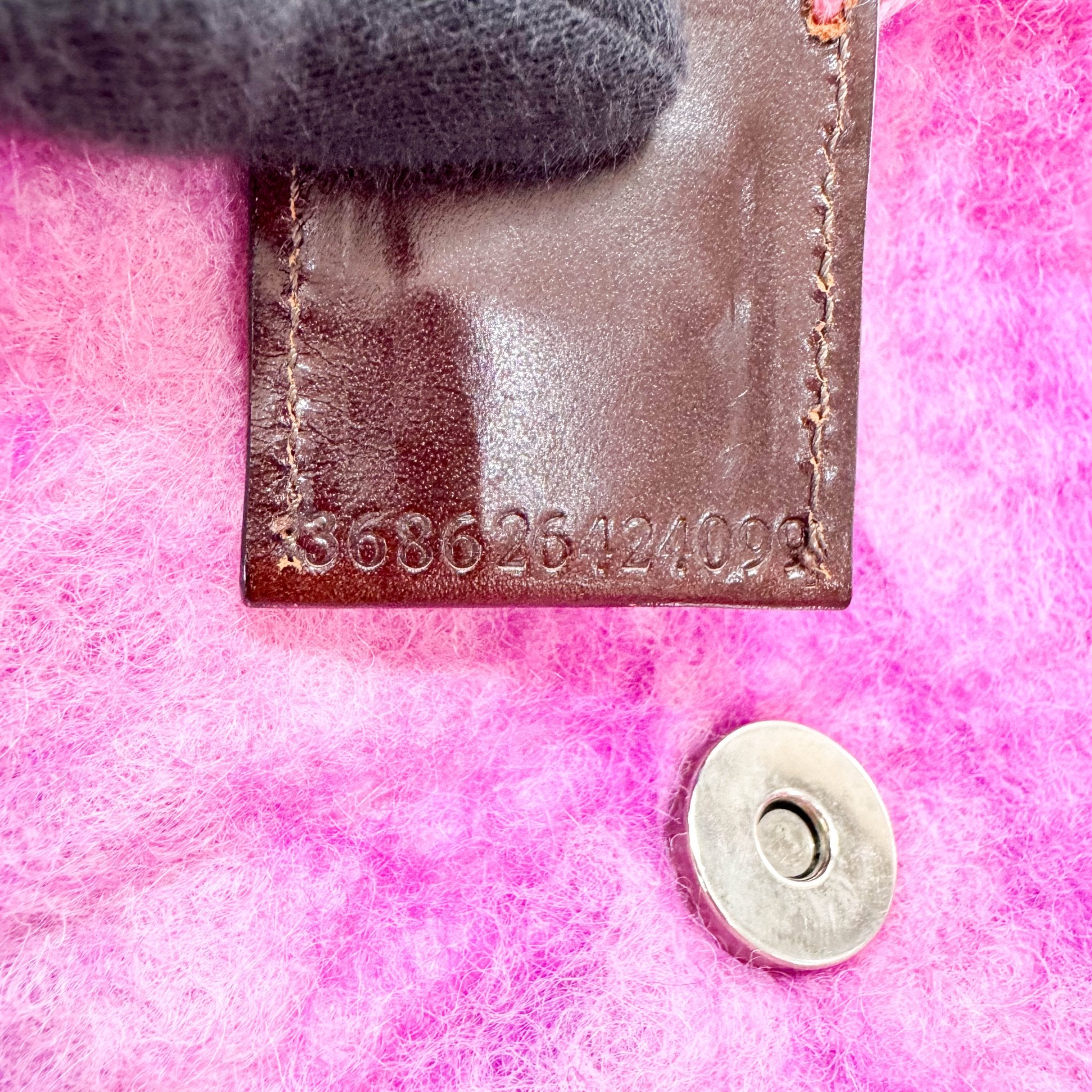 FENDI Baguette Embroidered Pink Wool, in , Sold by HIVE PRELOVED - Shoulder Bags, ,