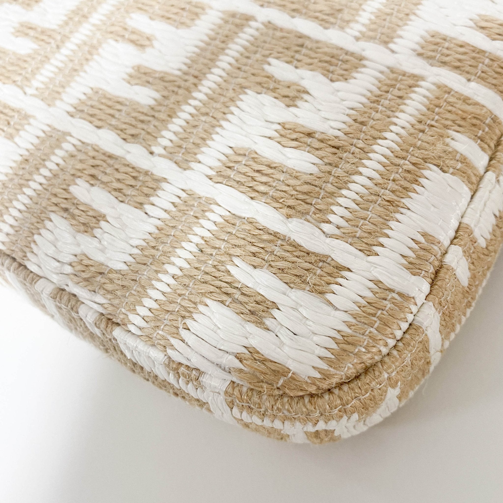 FENDI Baguette FF White Beige Raffia / Python Belt Shouler Bag, in , Sold by HIVE PRELOVED - Sale, Shoulder Bags,