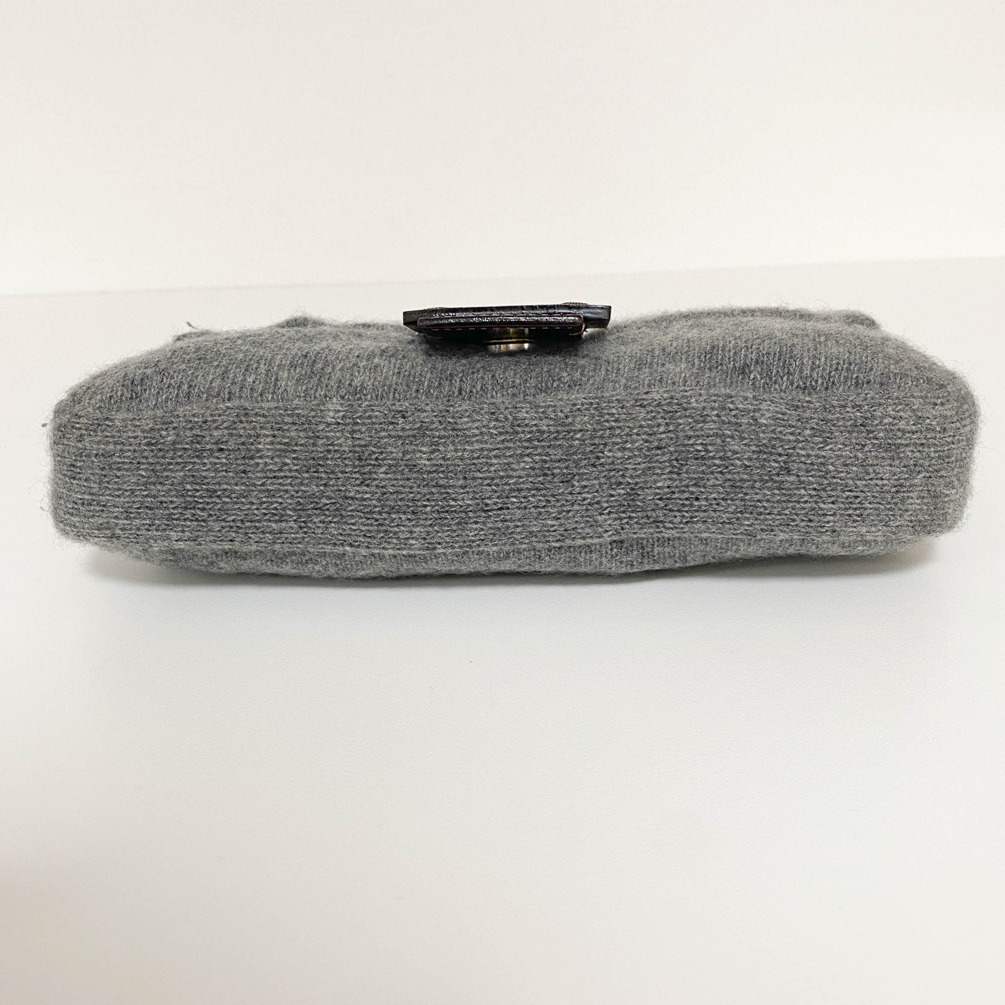 FENDI Baguette Knit Wool Grey Shoulder Bag – HIVE PRELOVED