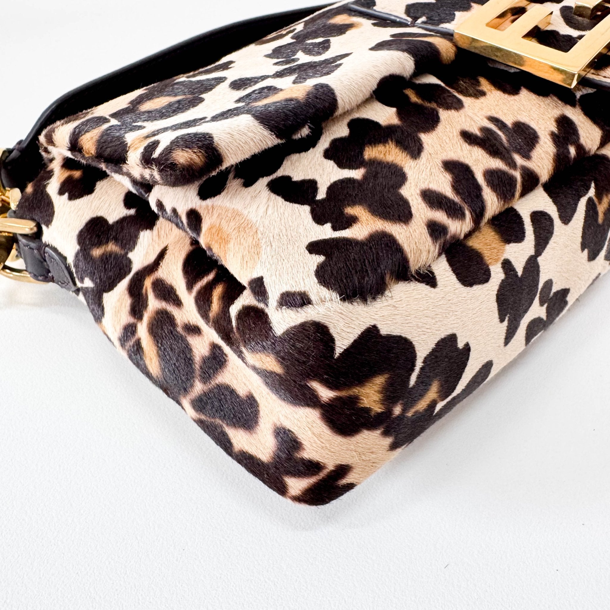 FENDI Baguette Leopard Print Pony Hair, in , Sold by HIVE PRELOVED - Shoulder Bags, ,