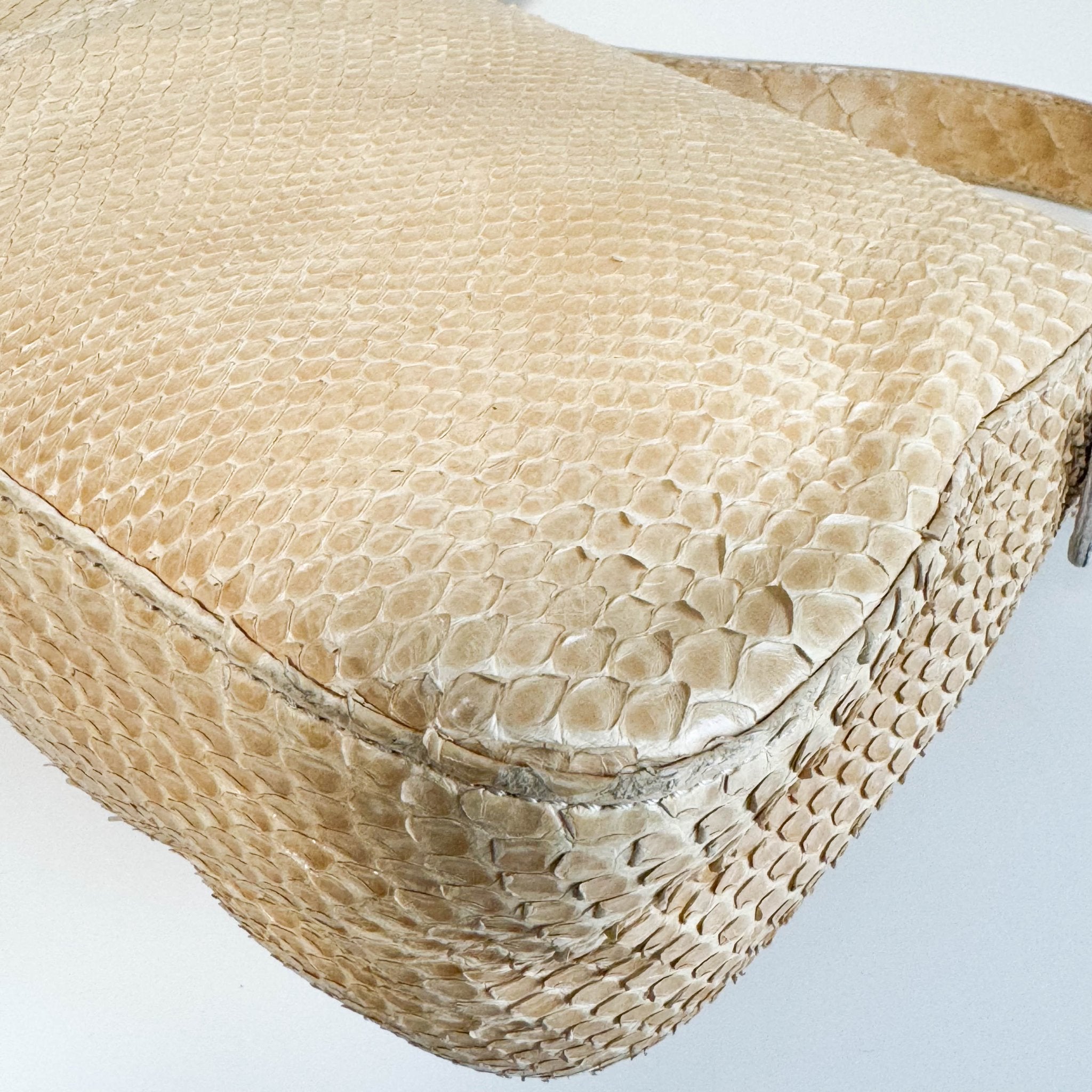 FENDI Baguette Yellow Leather Shoulder Bag, in , Sold by HIVE PRELOVED - Shoulder Bags, ,