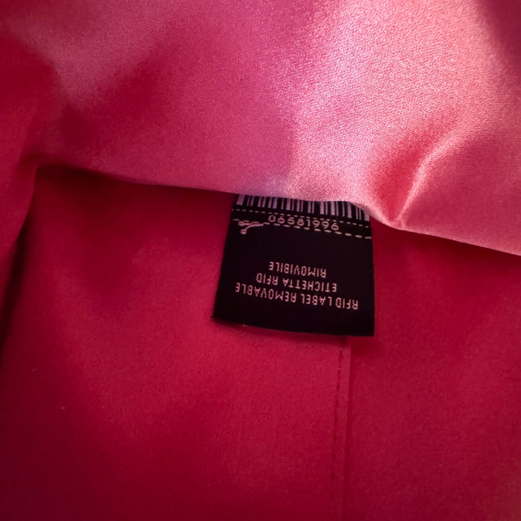 FENDI Pink Stain Hand Bag, in , Sold by HIVE PRELOVED - Handle Bags, ,