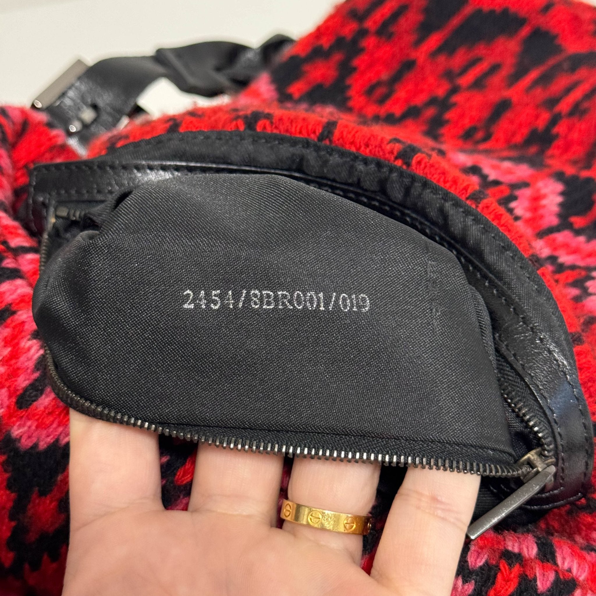 FENDI Red Wool Mamma Baguette Shoulder Bag, in , Sold by HIVE PRELOVED - Shoulder Bags, ,