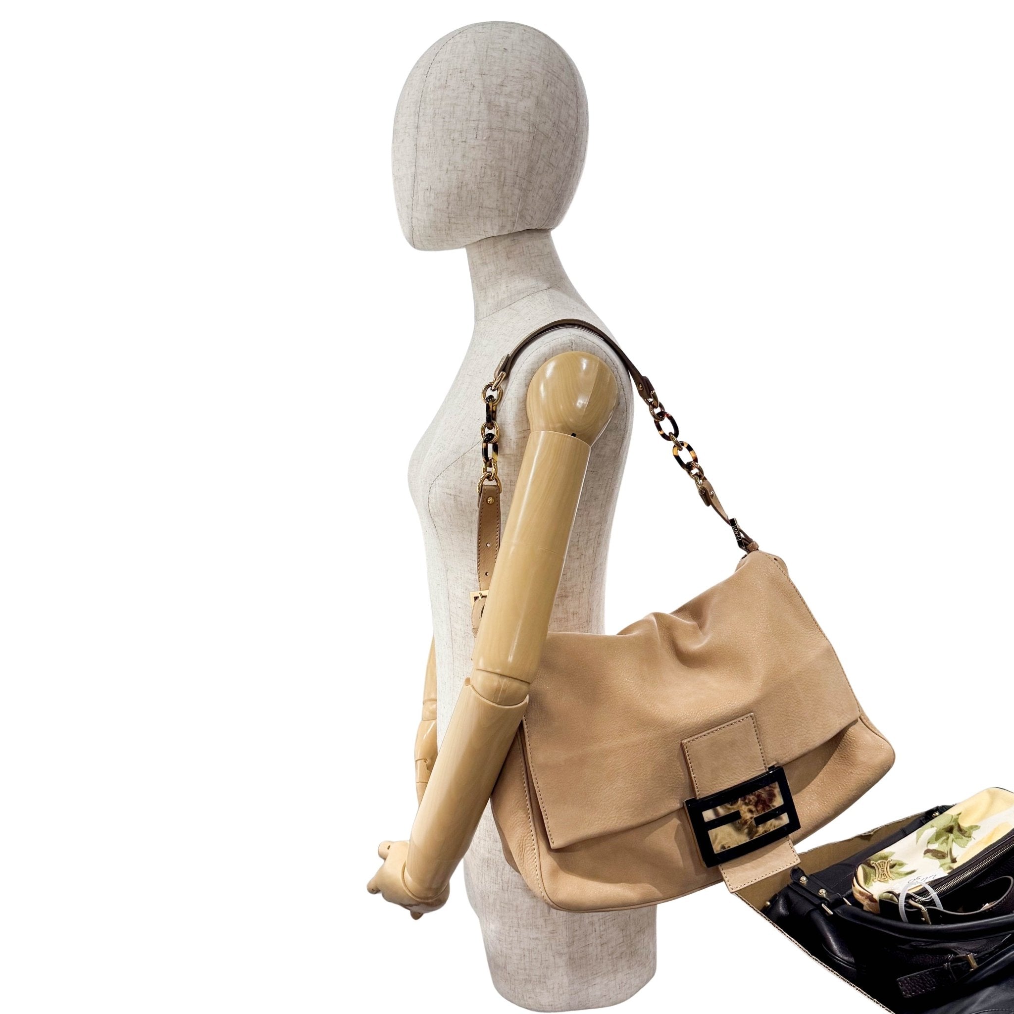 FENDI Vitello Savana Big Mamma Baguette Caramello Tartaruga Natural, in , Sold by HIVE PRELOVED - Shoulder Bags, ,