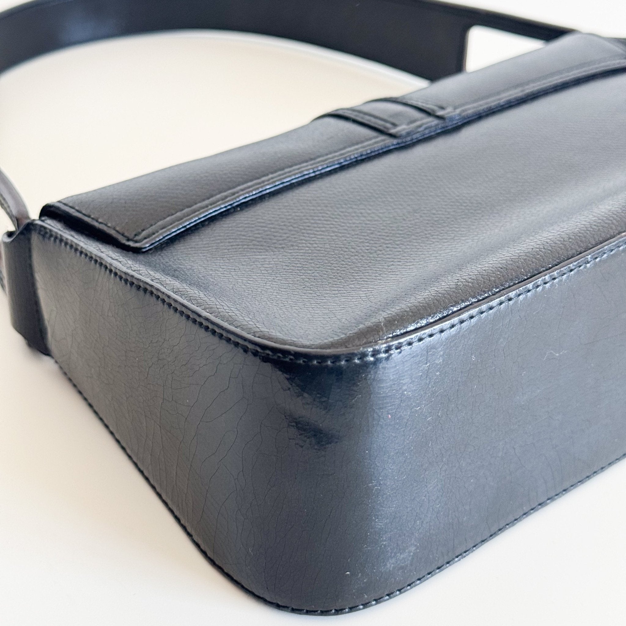 GIVENCHY Black Leather 4G Logo Shoulder Bag, in , Sold by HIVE PRELOVED - Shoulder Bags, ,