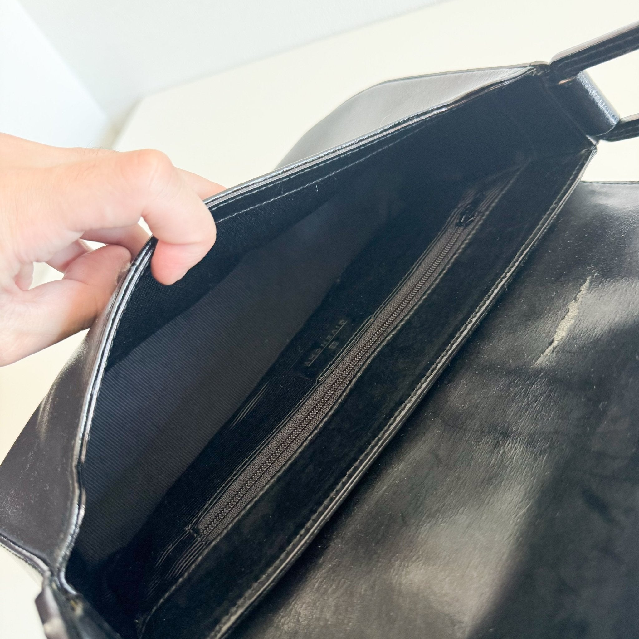 GIVENCHY Black Leather 4G Logo Shoulder Bag, in , Sold by HIVE PRELOVED - Shoulder Bags, ,