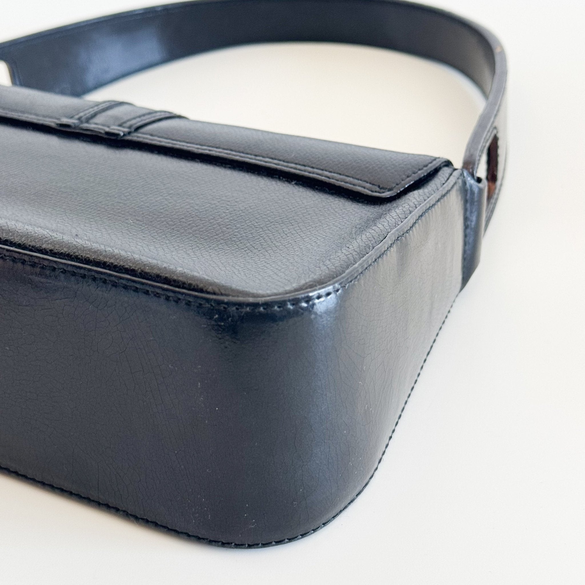 GIVENCHY Black Leather 4G Logo Shoulder Bag, in , Sold by HIVE PRELOVED - Shoulder Bags, ,