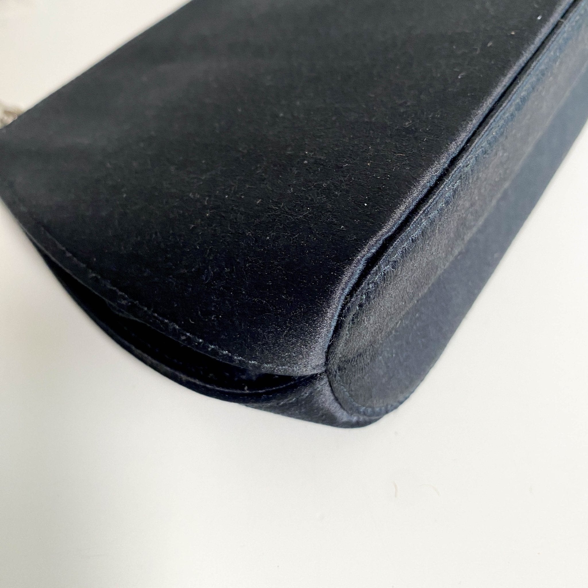 GUCCI Bamboo Metal Handle Black Stain Hand bag, in , Sold by HIVE PRELOVED - Crossbody bags, Shoulder Bags,