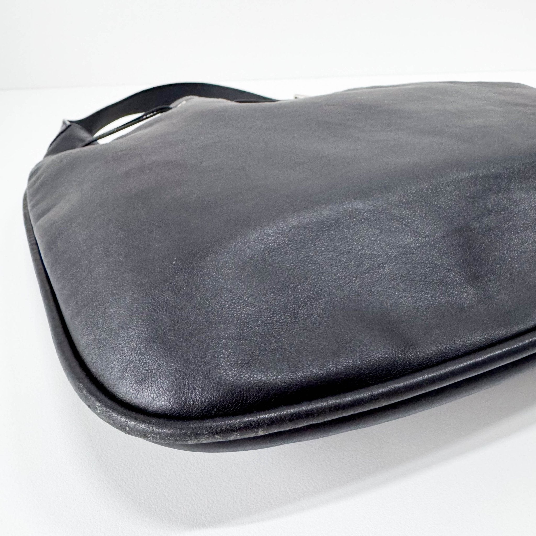 GUCCI Black Leather Drawstring Bag, in , Sold by HIVE PRELOVED - Shoulder Bags, ,