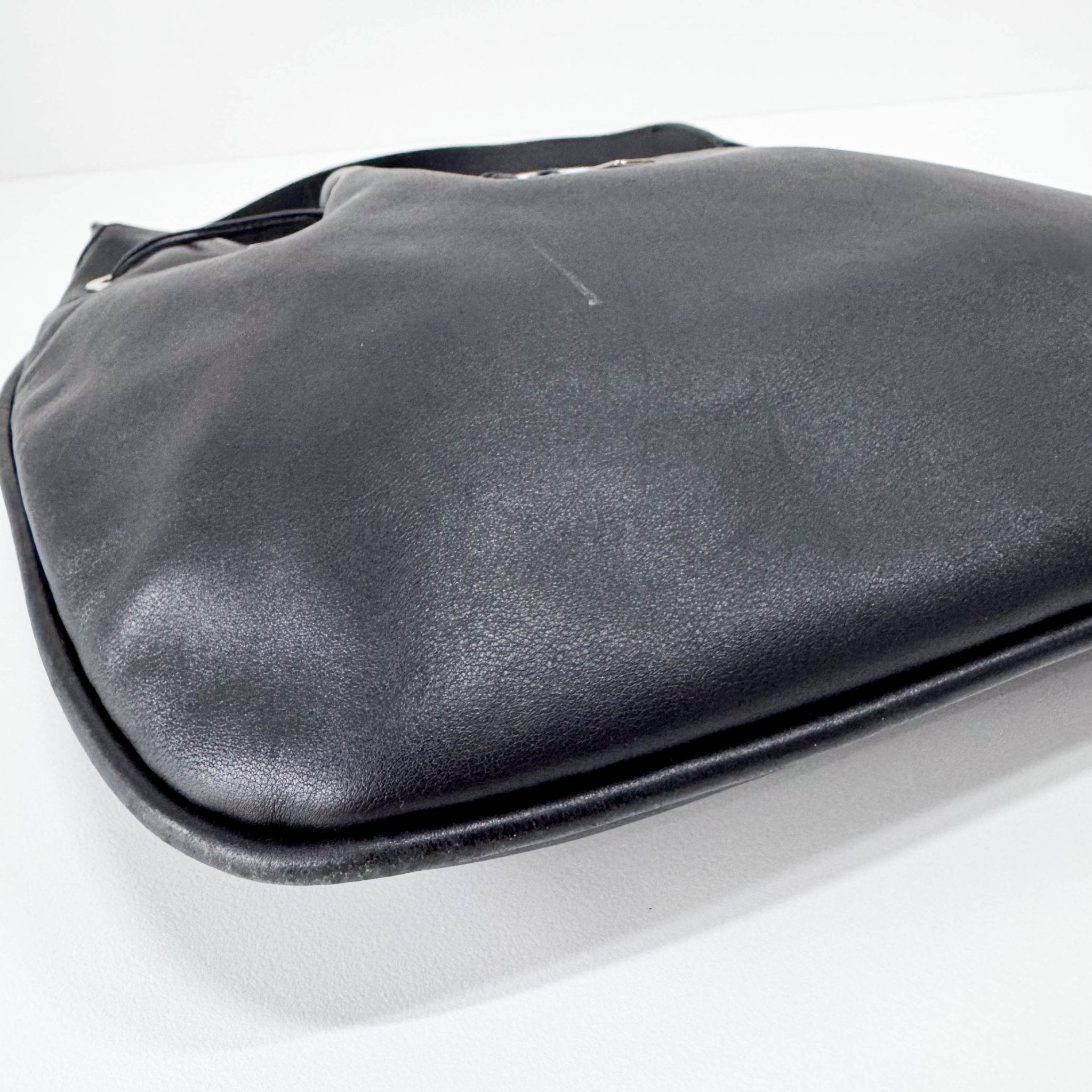 GUCCI Black Leather Drawstring Bag, in , Sold by HIVE PRELOVED - Shoulder Bags, ,