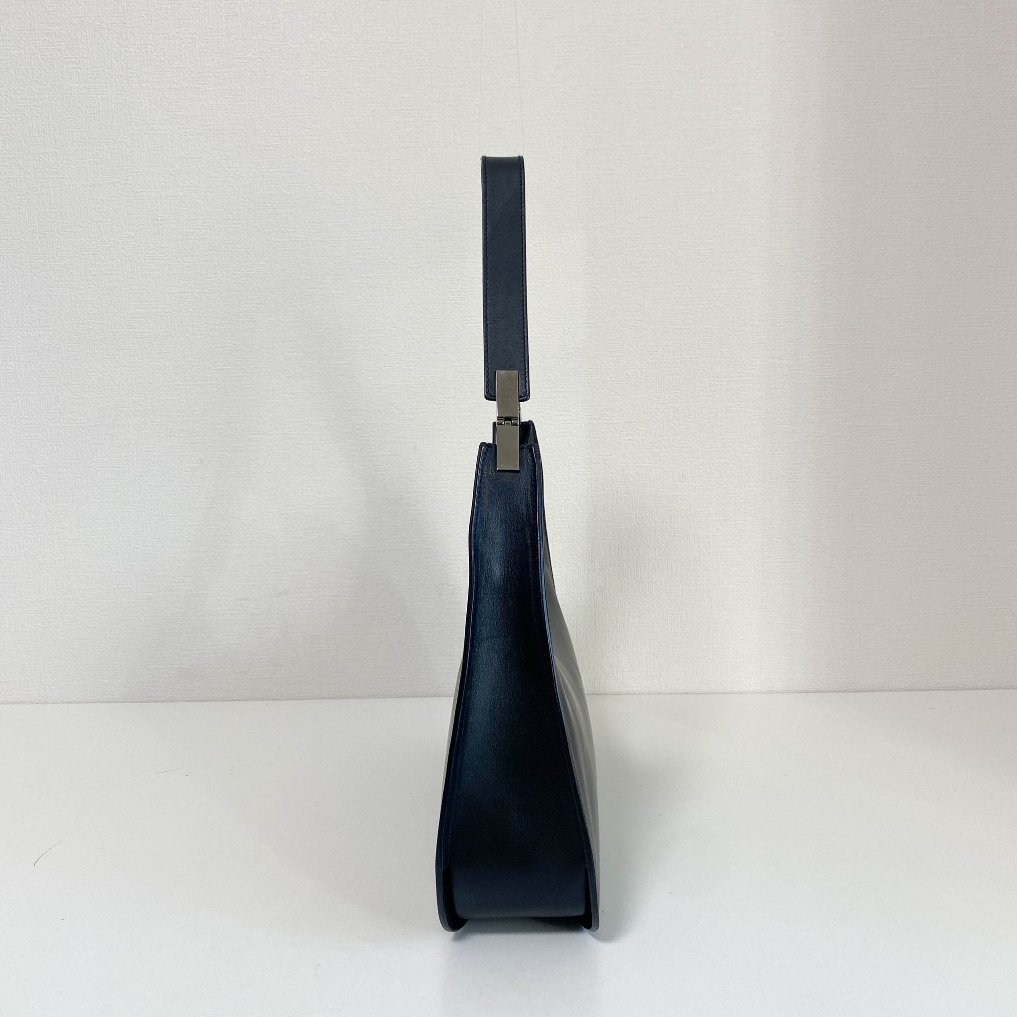 GUCCI Black Leather Hobo Shoulder Bag, in , Sold by HIVE PRELOVED - Shoulder Bags, ,