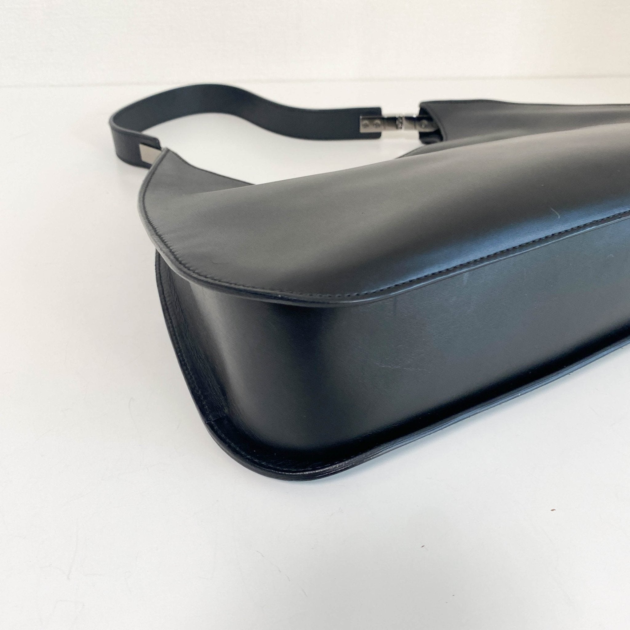 GUCCI Black Leather Hobo Shoulder Bag, in , Sold by HIVE PRELOVED - Shoulder Bags, ,