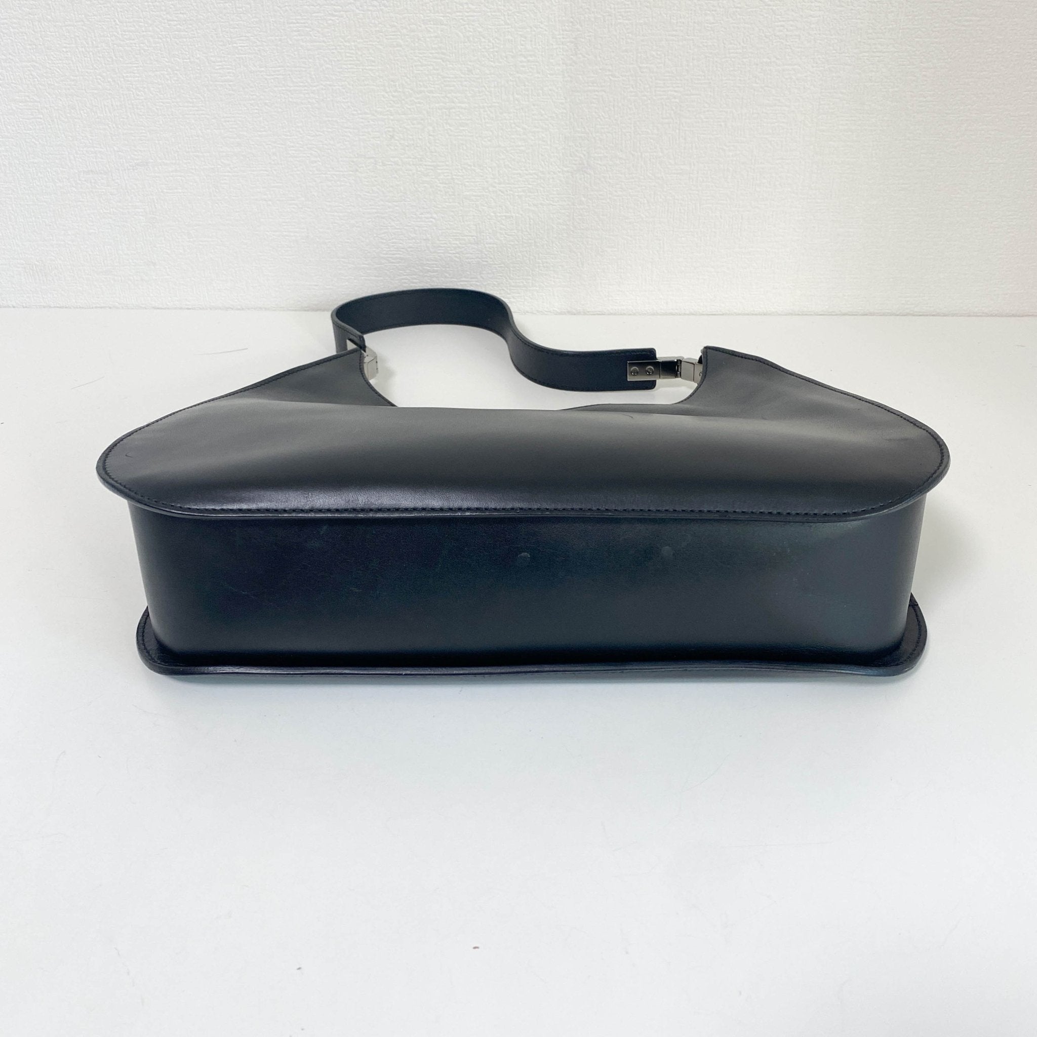 GUCCI Black Leather Hobo Shoulder Bag, in , Sold by HIVE PRELOVED - Shoulder Bags, ,