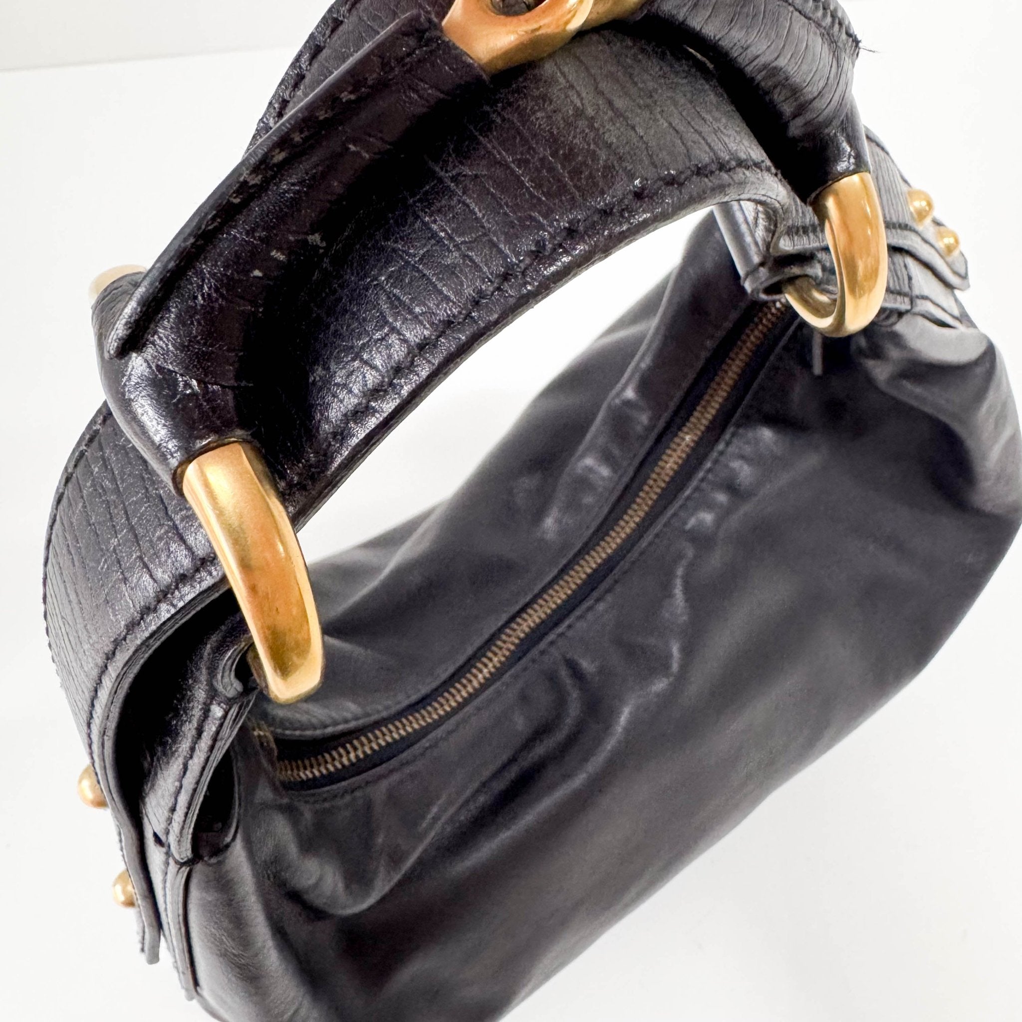 GUCCI Black Leather Horsebit Shoulder Bag, in , Sold by HIVE PRELOVED - Shoulder Bags, ,