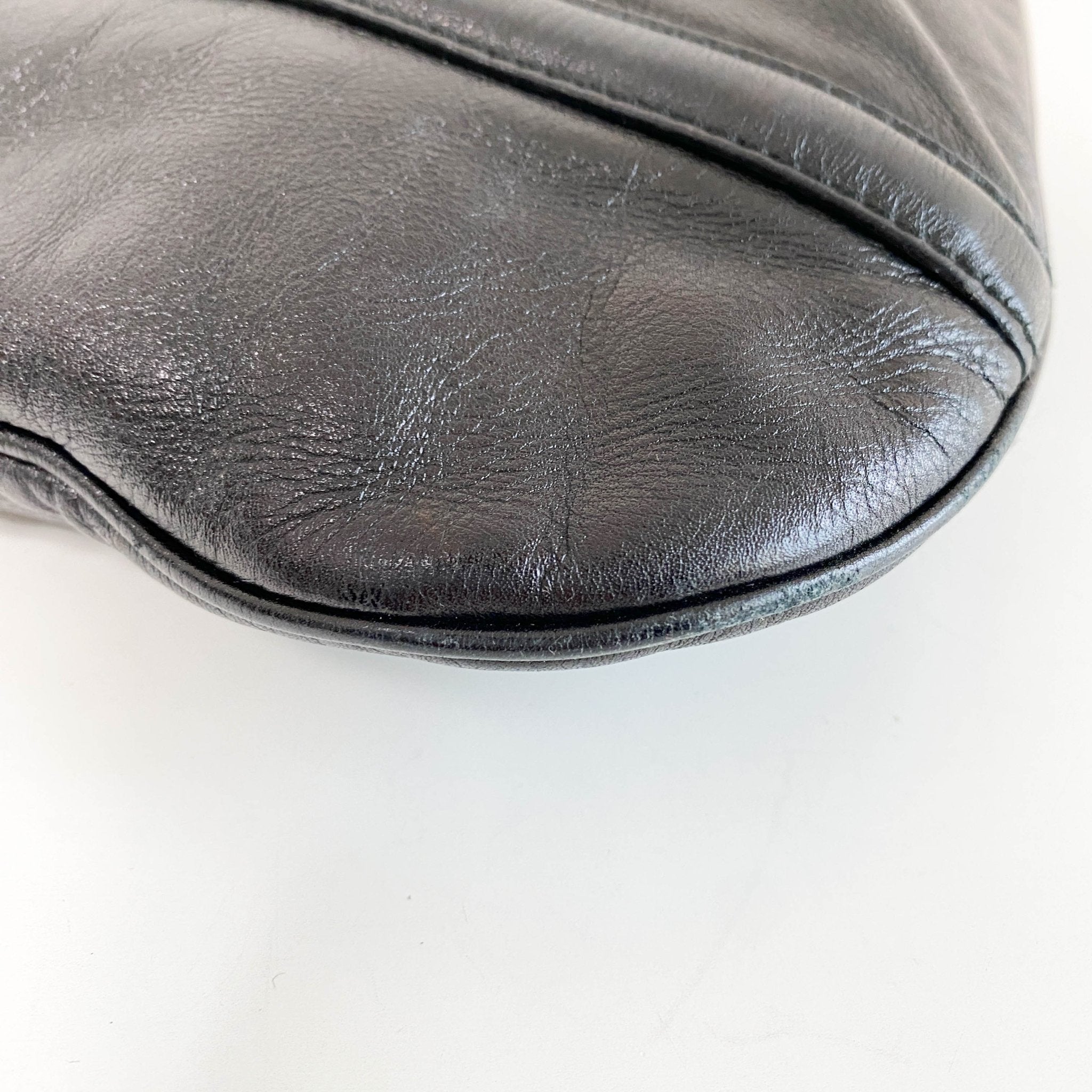 GUCCI Britt Black Interlocking Leather Handbag, in , Sold by HIVE PRELOVED - Shoulder Bags, ,