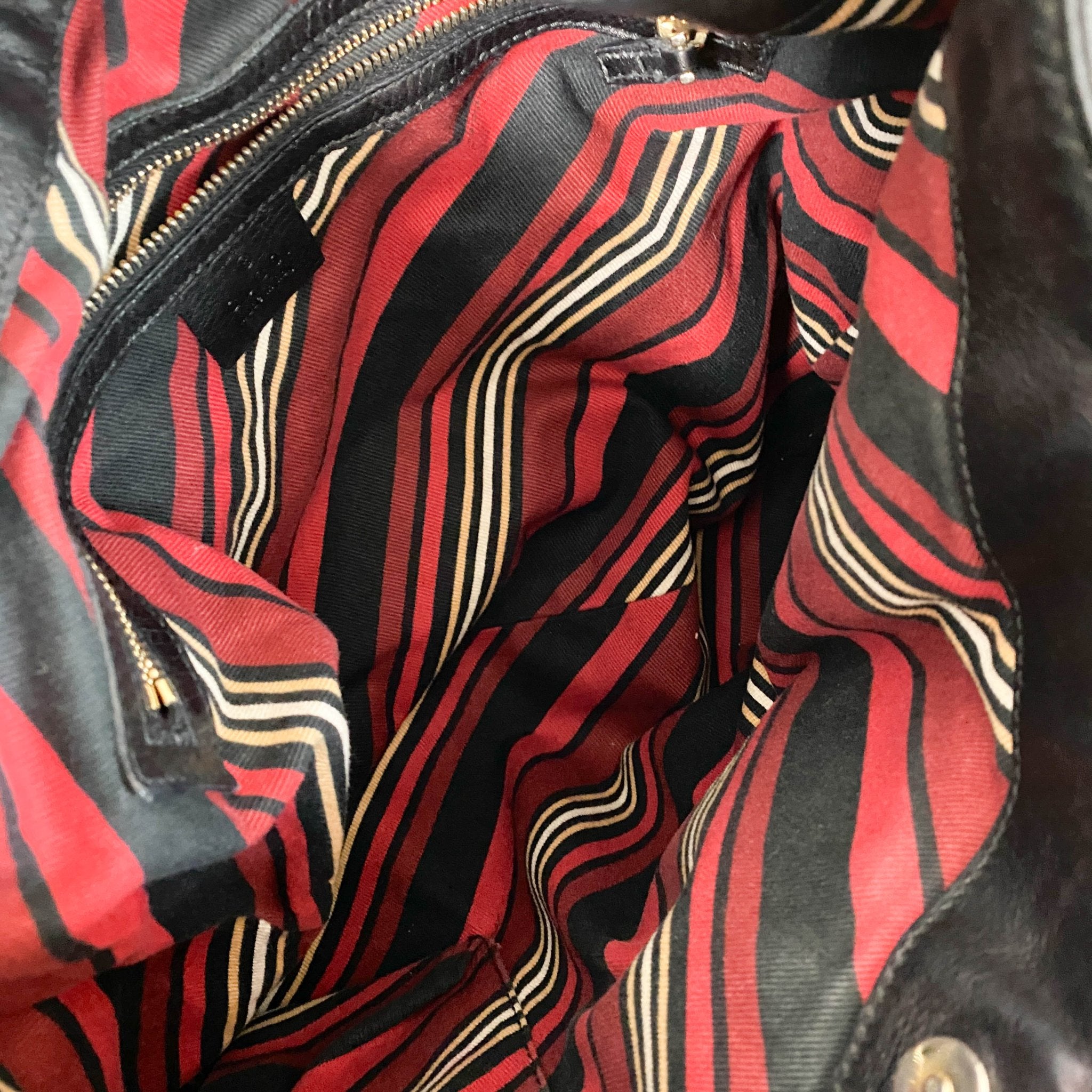 GUCCI Britt Black Interlocking Leather Handbag, in , Sold by HIVE PRELOVED - Shoulder Bags, ,