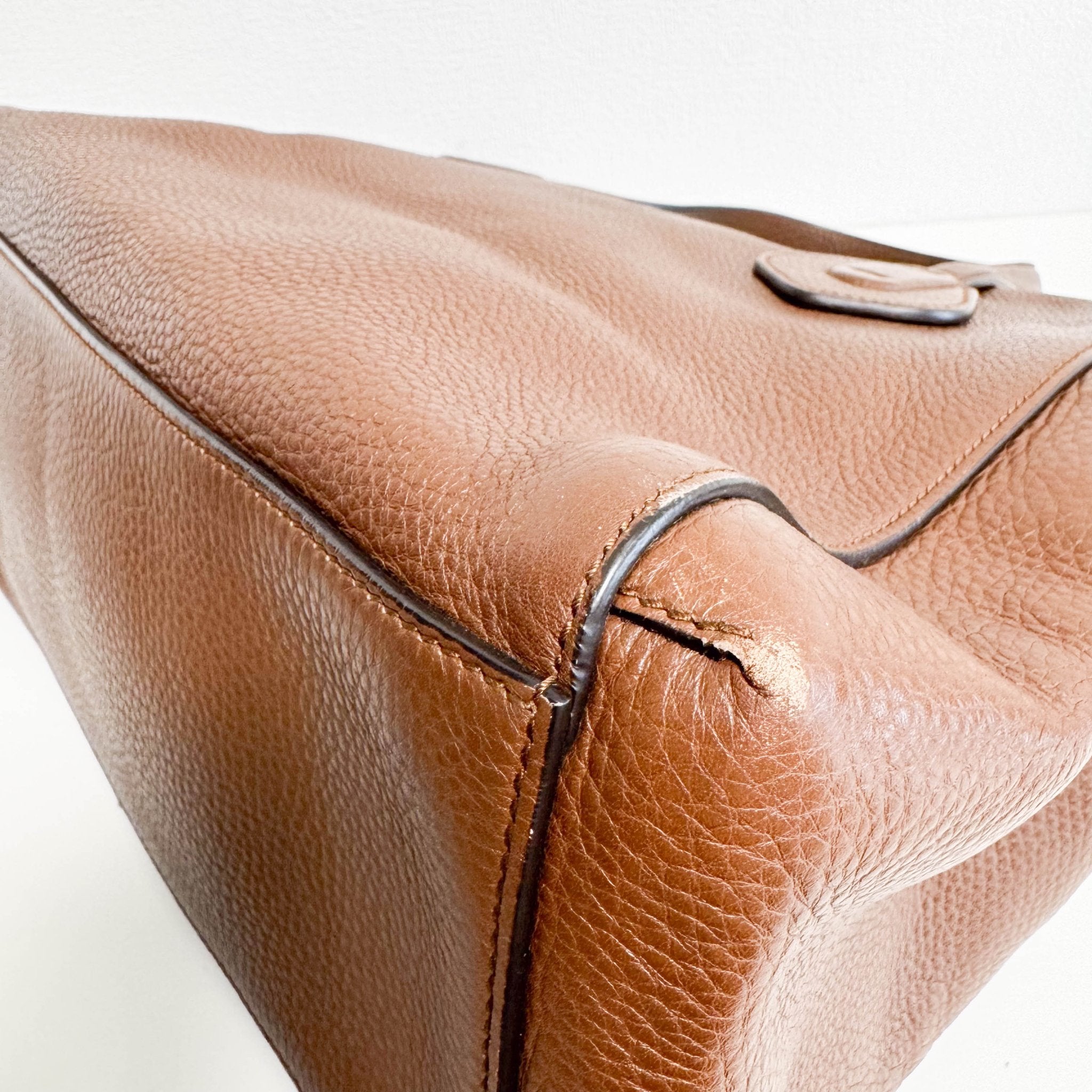 GUCCI Brown Leather Bar Tassel Totes, in , Sold by HIVE PRELOVED - Totes, ,