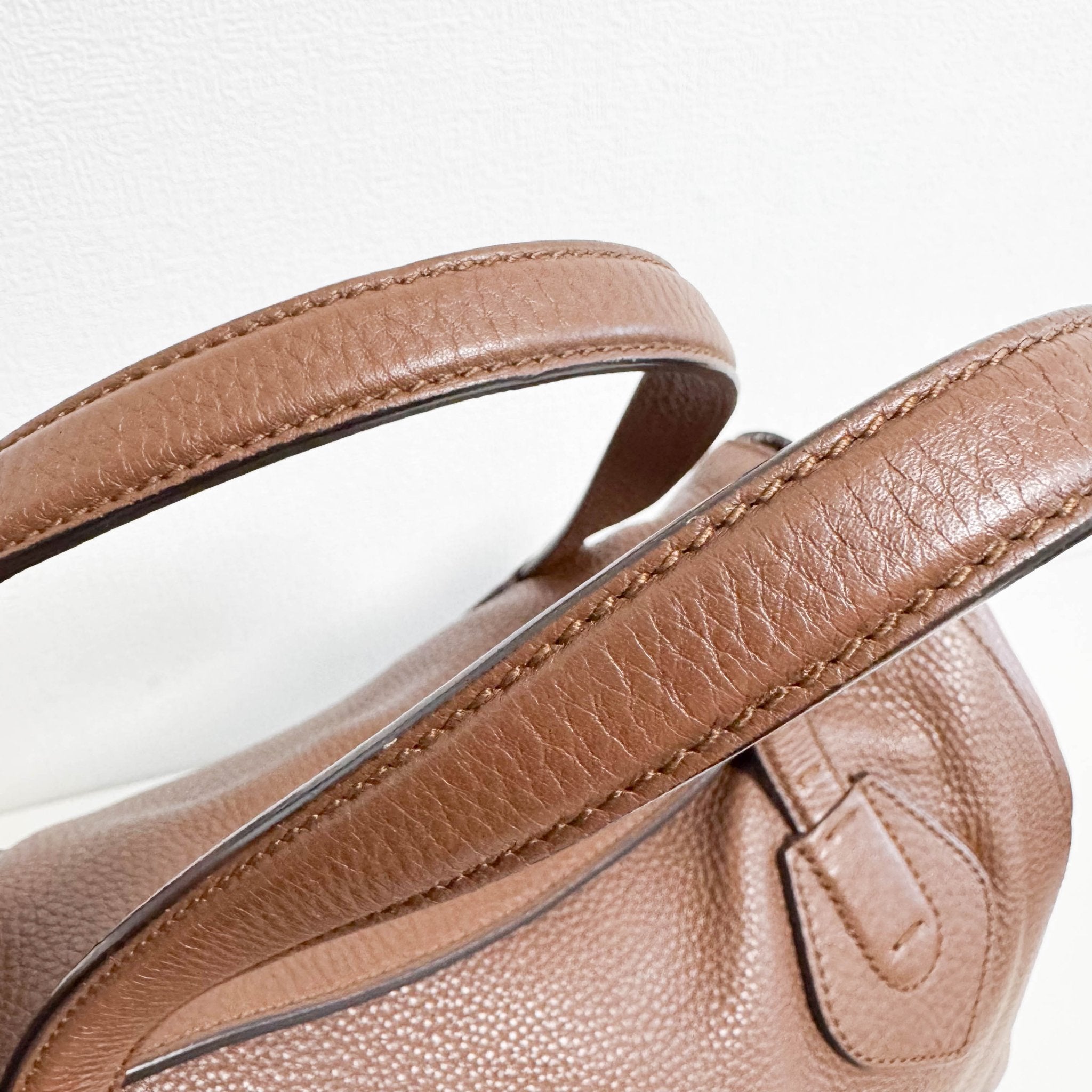 GUCCI Brown Leather Bar Tassel Totes, in , Sold by HIVE PRELOVED - Totes, ,